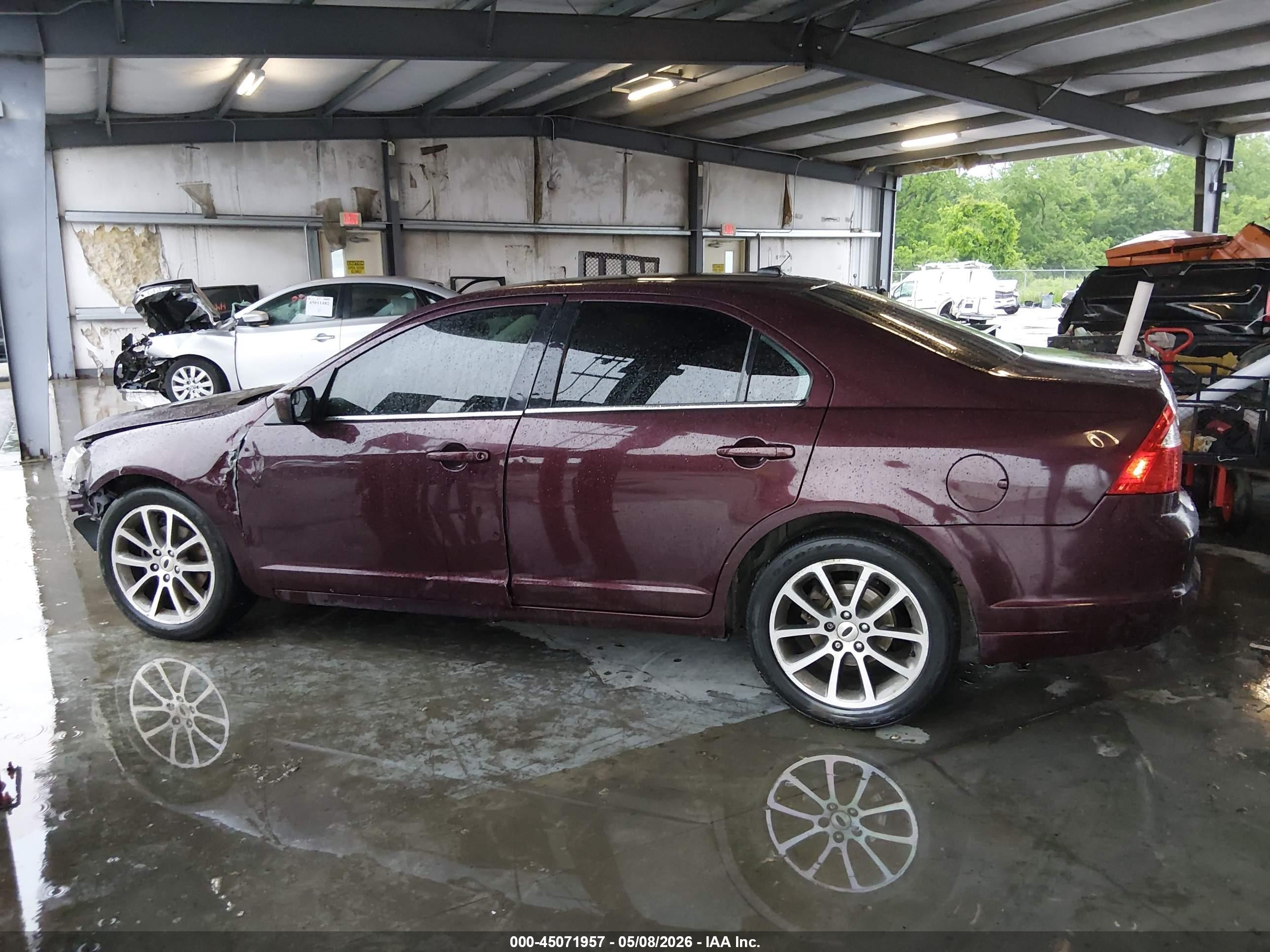 2011 Ford Fusion Se Maroon vin: 3FAHP0HA6BR172716