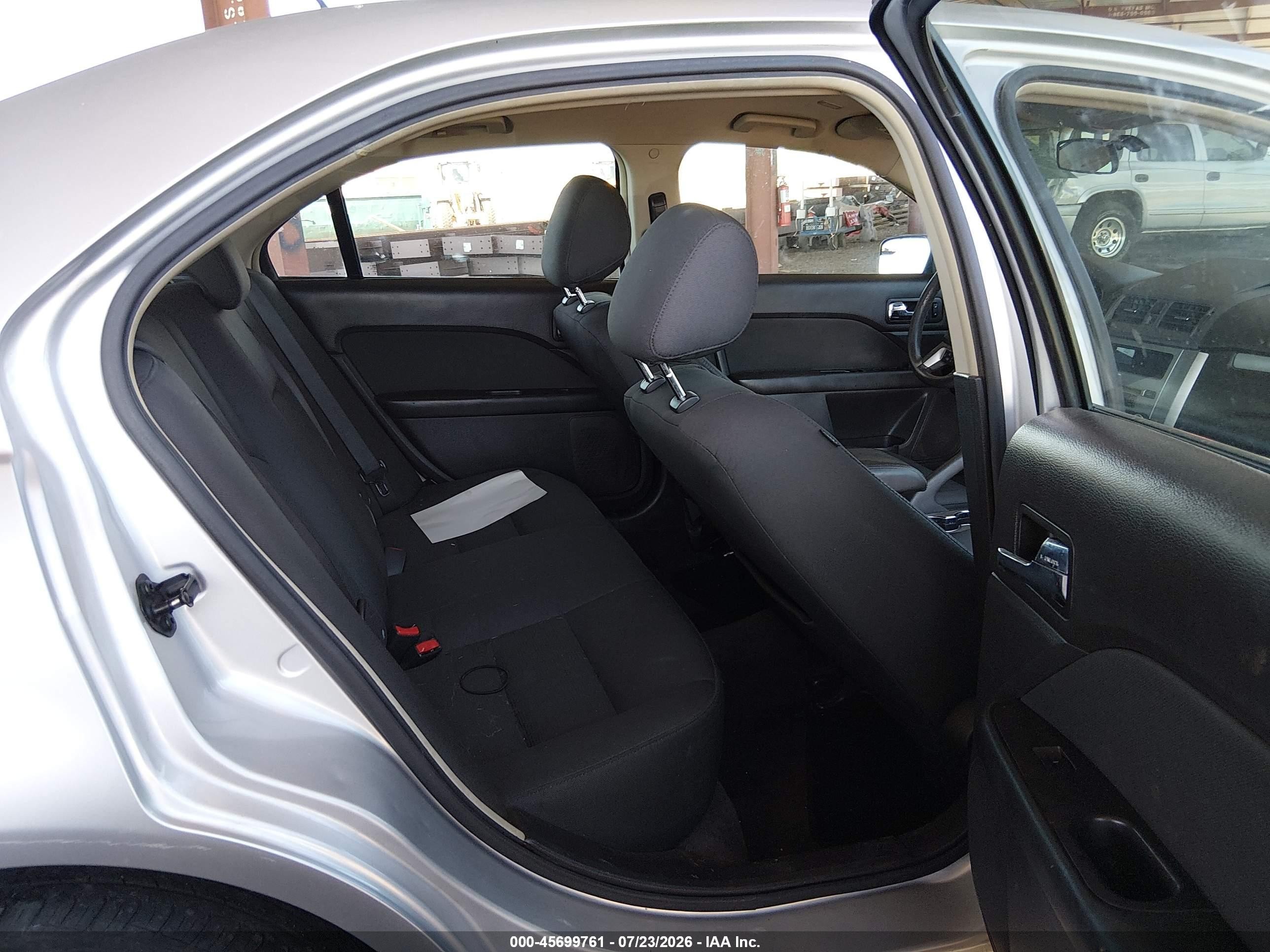 2011 Ford Fusion Se Silver vin: 3FAHP0HA6BR185711