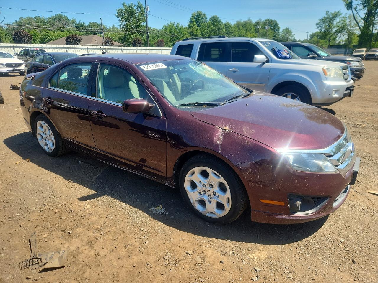2011 Ford Fusion Se Red vin: 3FAHP0HA6BR277305