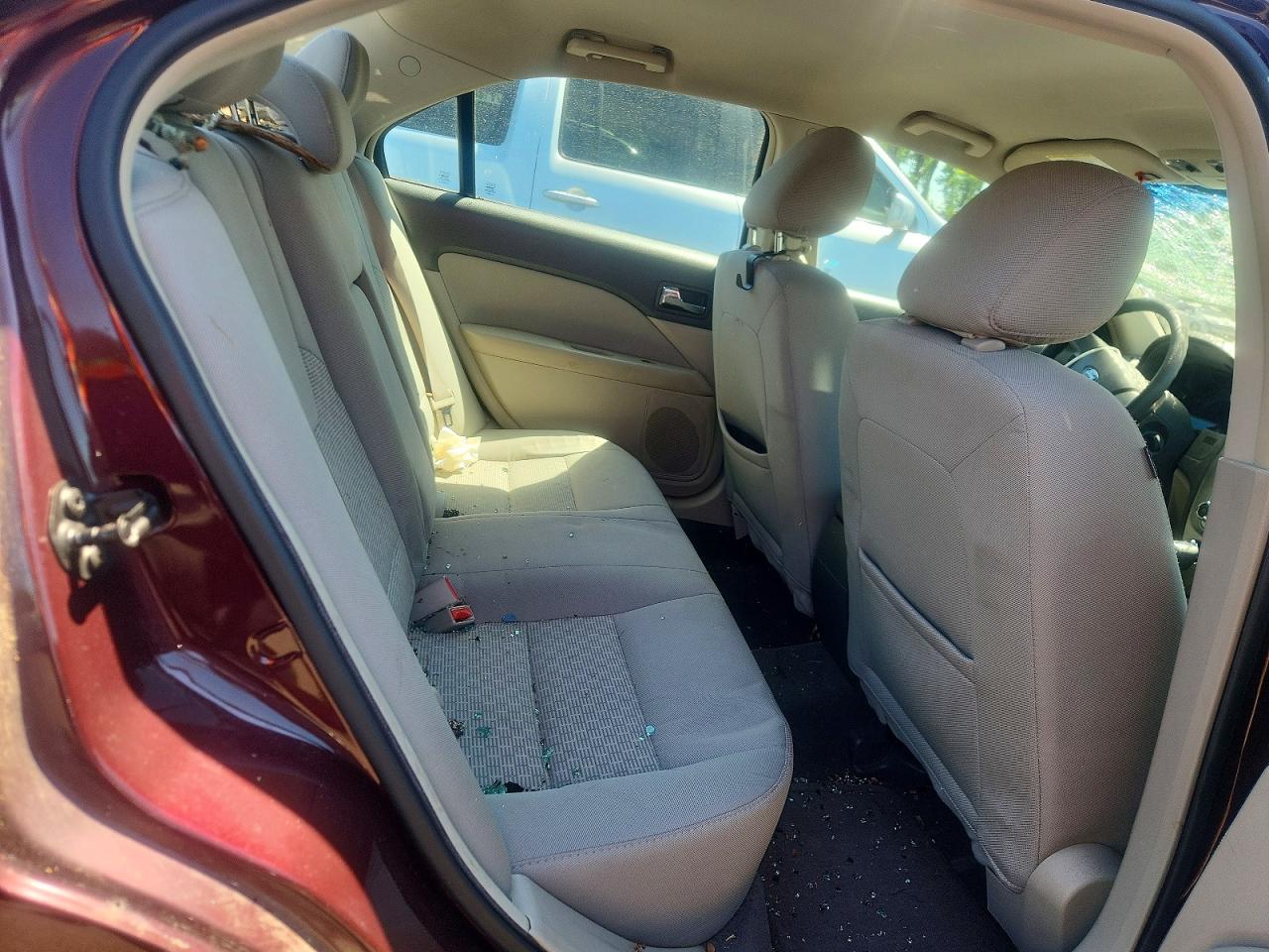 2011 Ford Fusion Se Red vin: 3FAHP0HA6BR277305