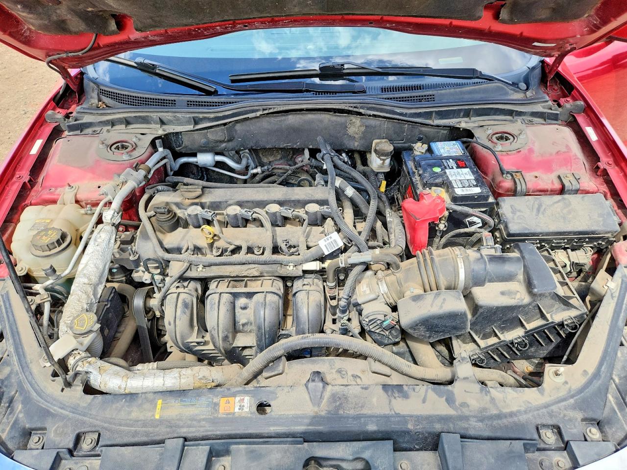 2011 Ford Fusion Se Red vin: 3FAHP0HA6BR282827