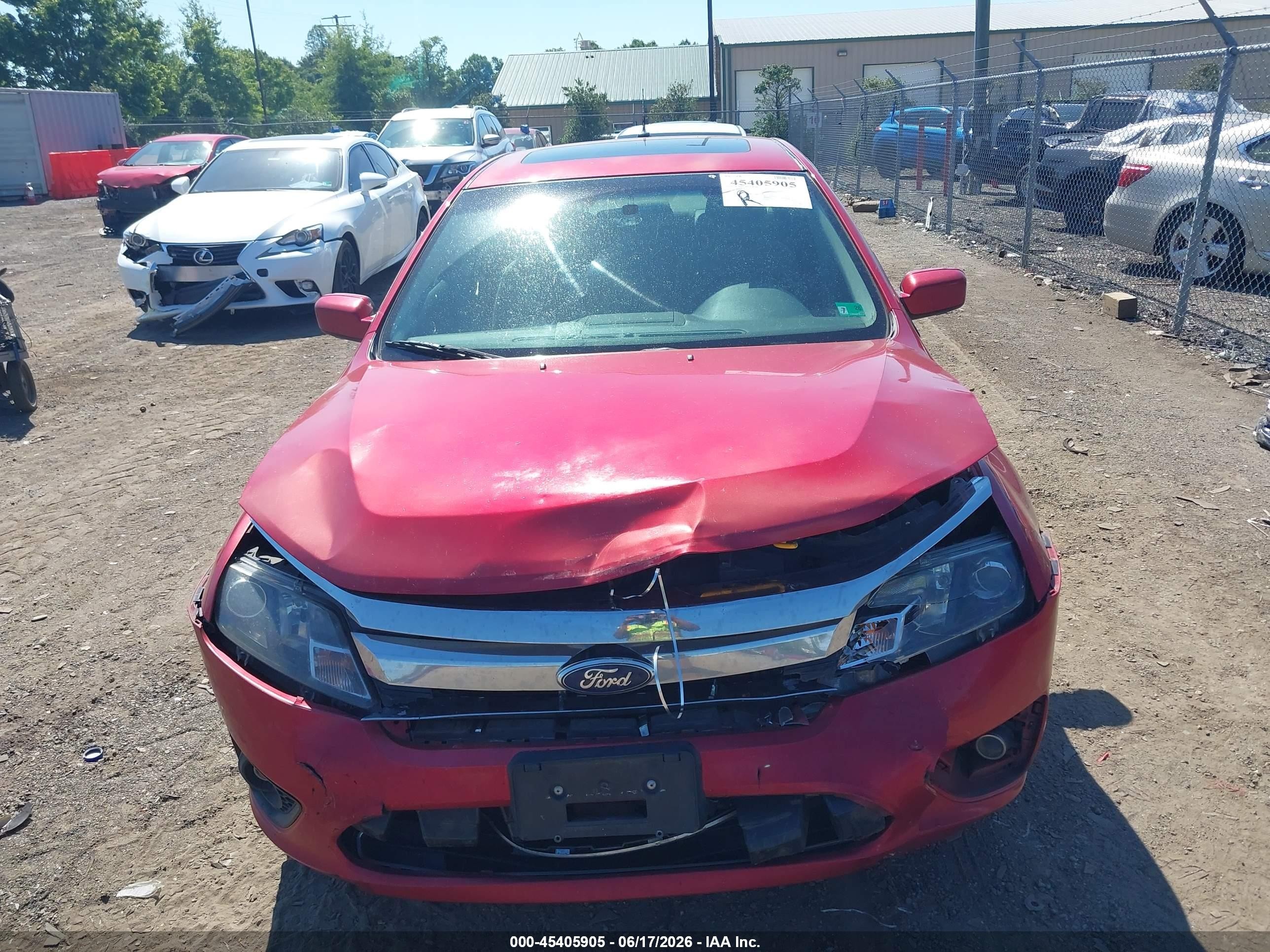 2011 Ford Fusion Se Red vin: 3FAHP0HA6BR316555