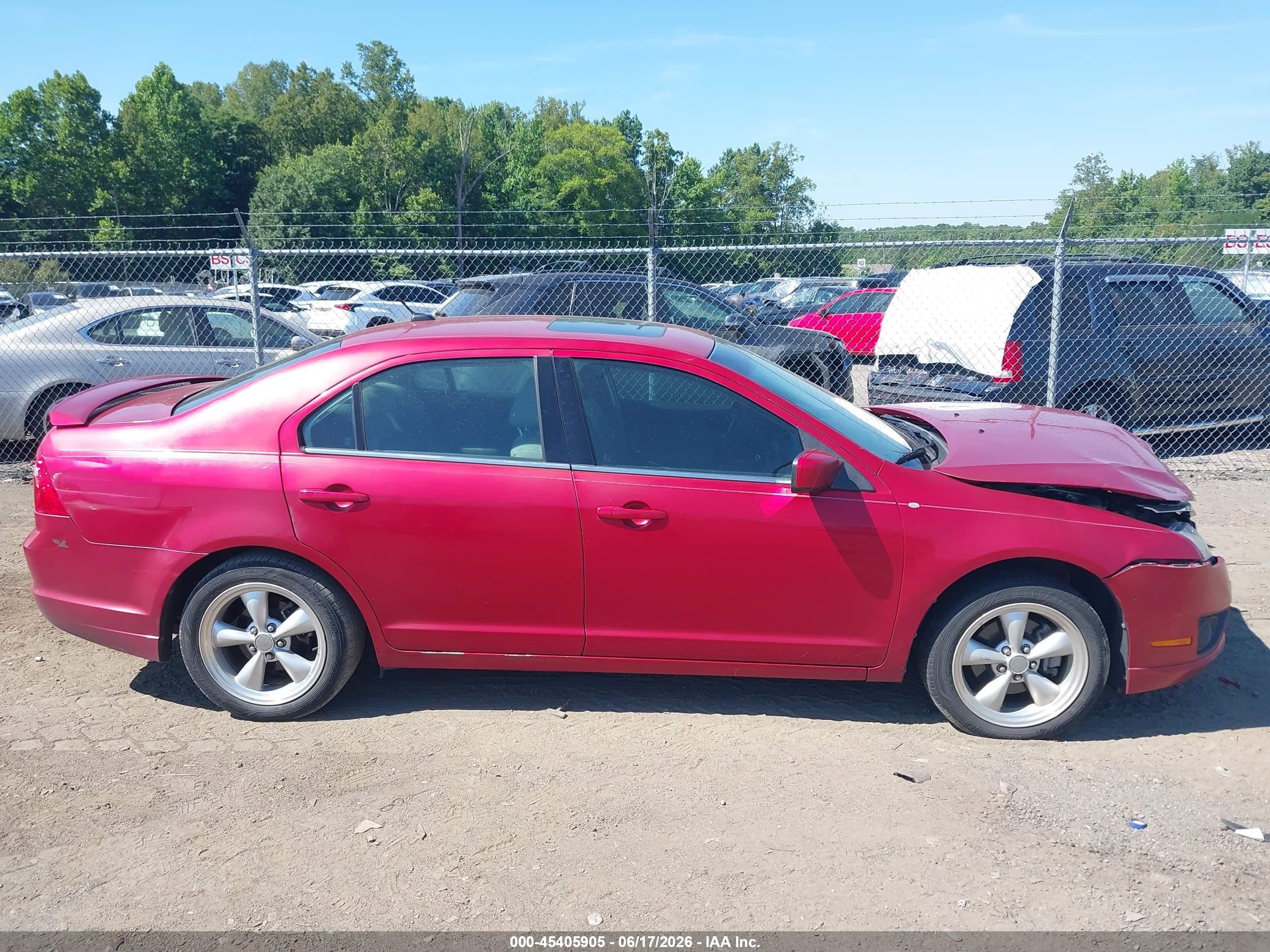 2011 Ford Fusion Se Red vin: 3FAHP0HA6BR316555