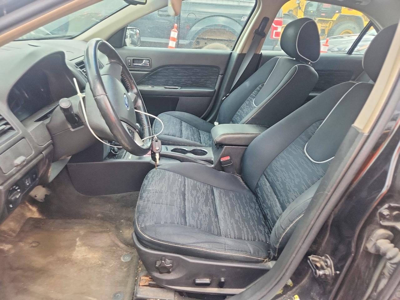 2011 Ford Fusion Se Black vin: 3FAHP0HA6BR317916