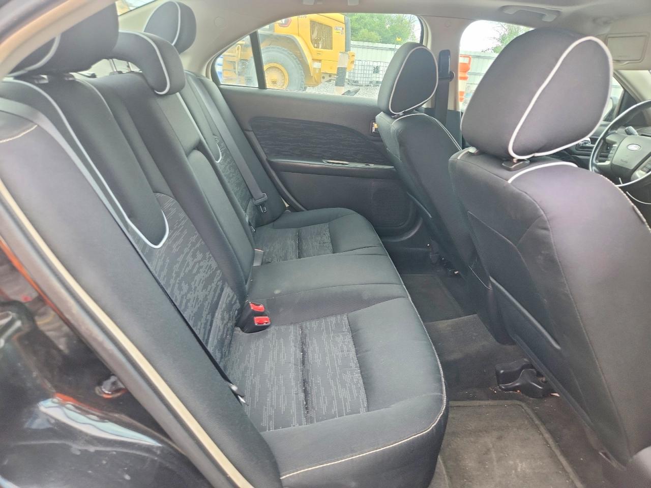 2011 Ford Fusion Se Black vin: 3FAHP0HA6BR317916