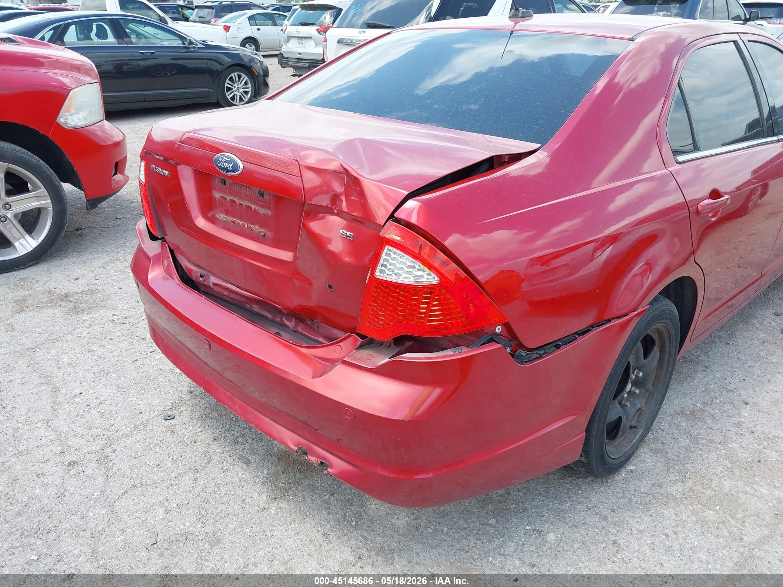 2011 Ford Fusion Se Red vin: 3FAHP0HA6BR342444