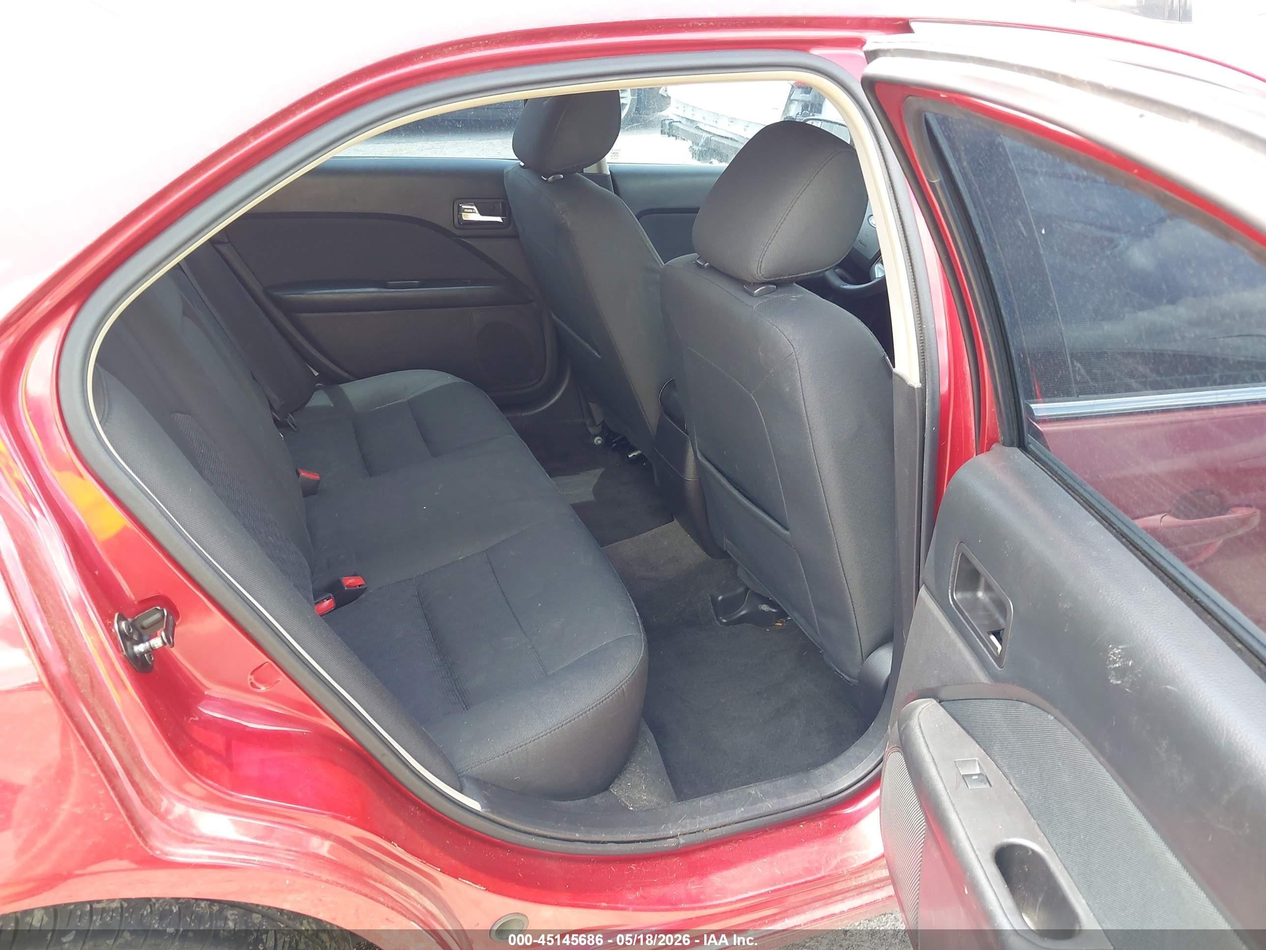 2011 Ford Fusion Se Red vin: 3FAHP0HA6BR342444