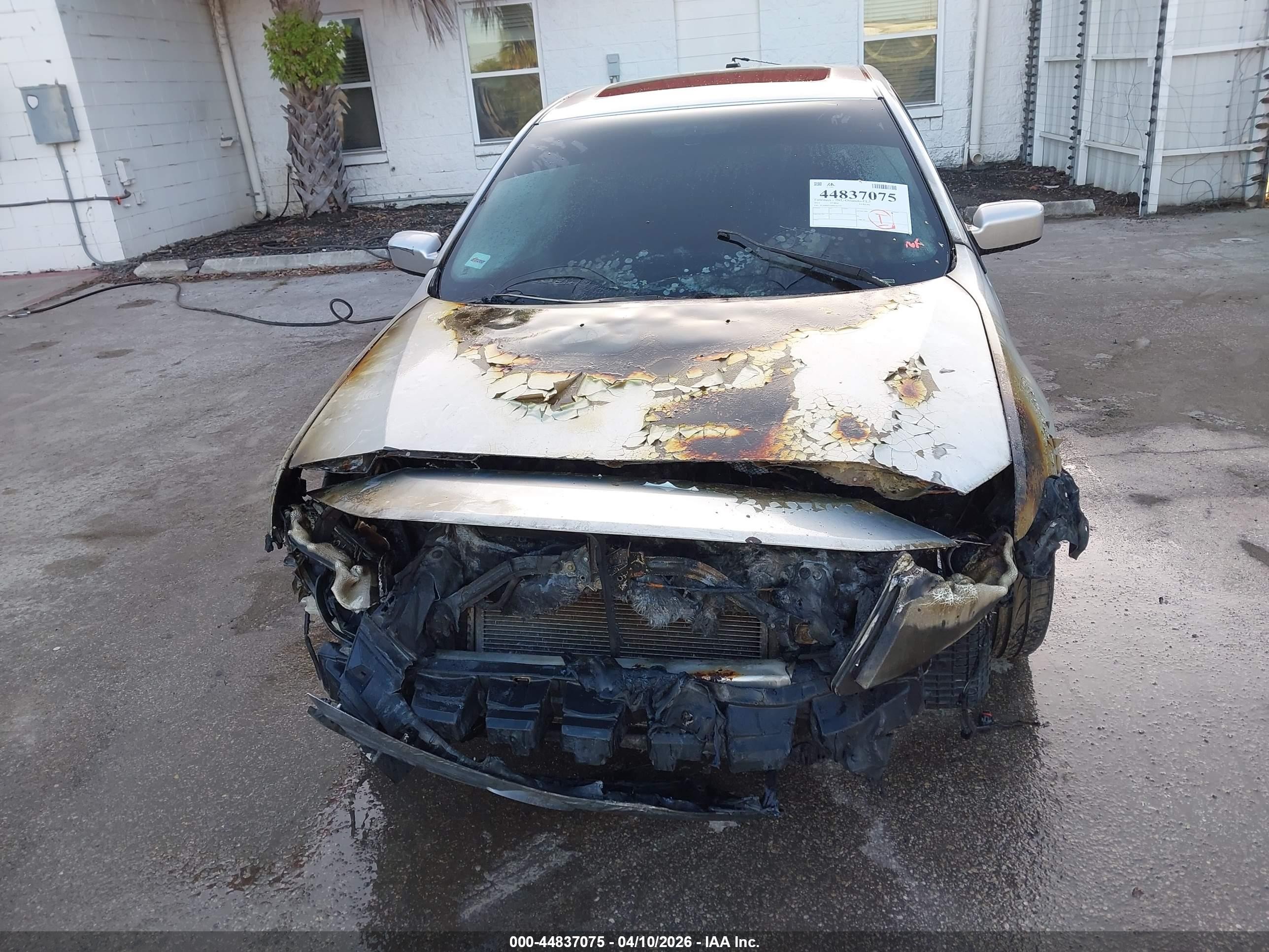 2011 Ford Fusion Se Silver vin: 3FAHP0HA6BR345750