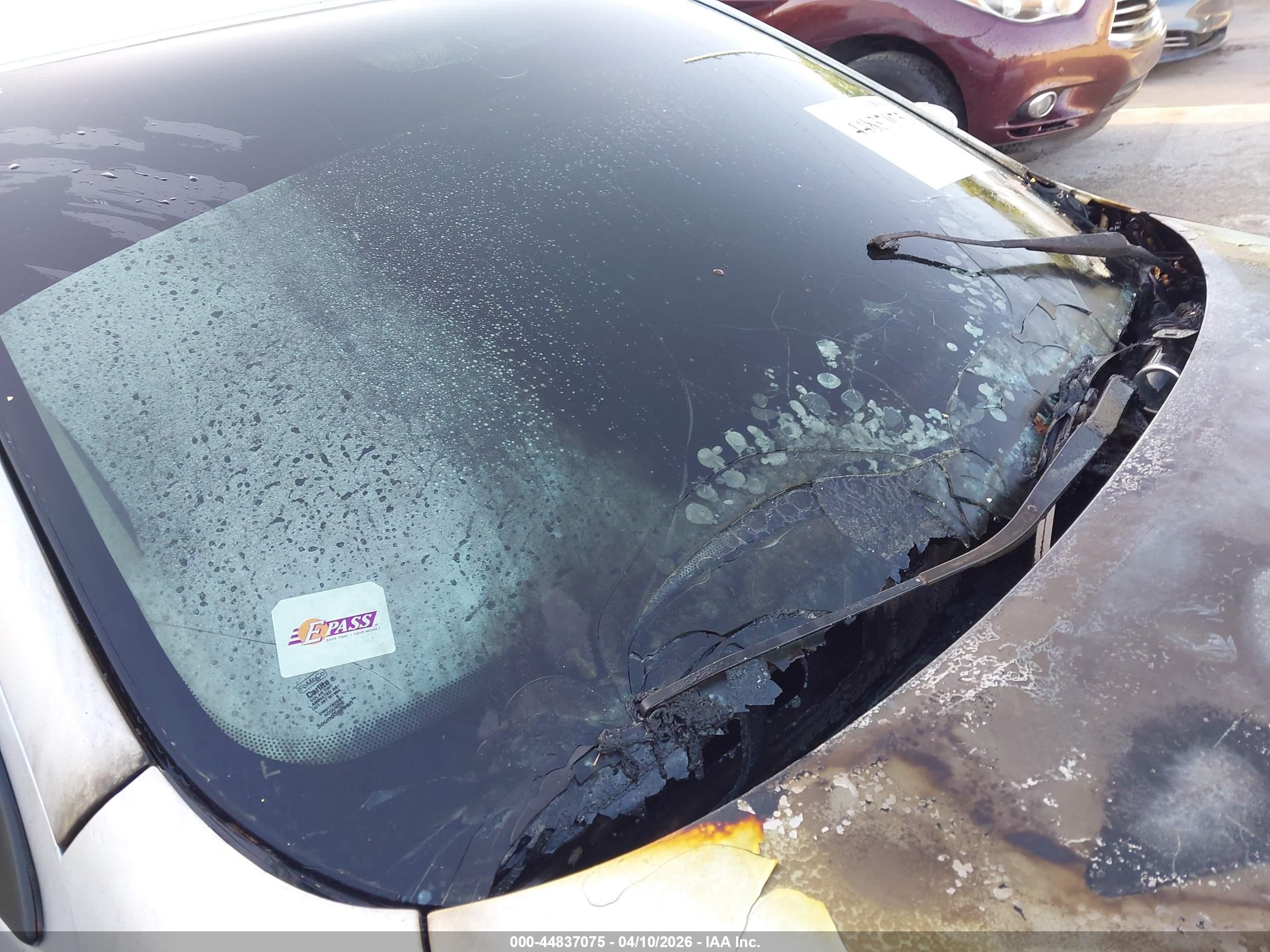 2011 Ford Fusion Se Silver vin: 3FAHP0HA6BR345750