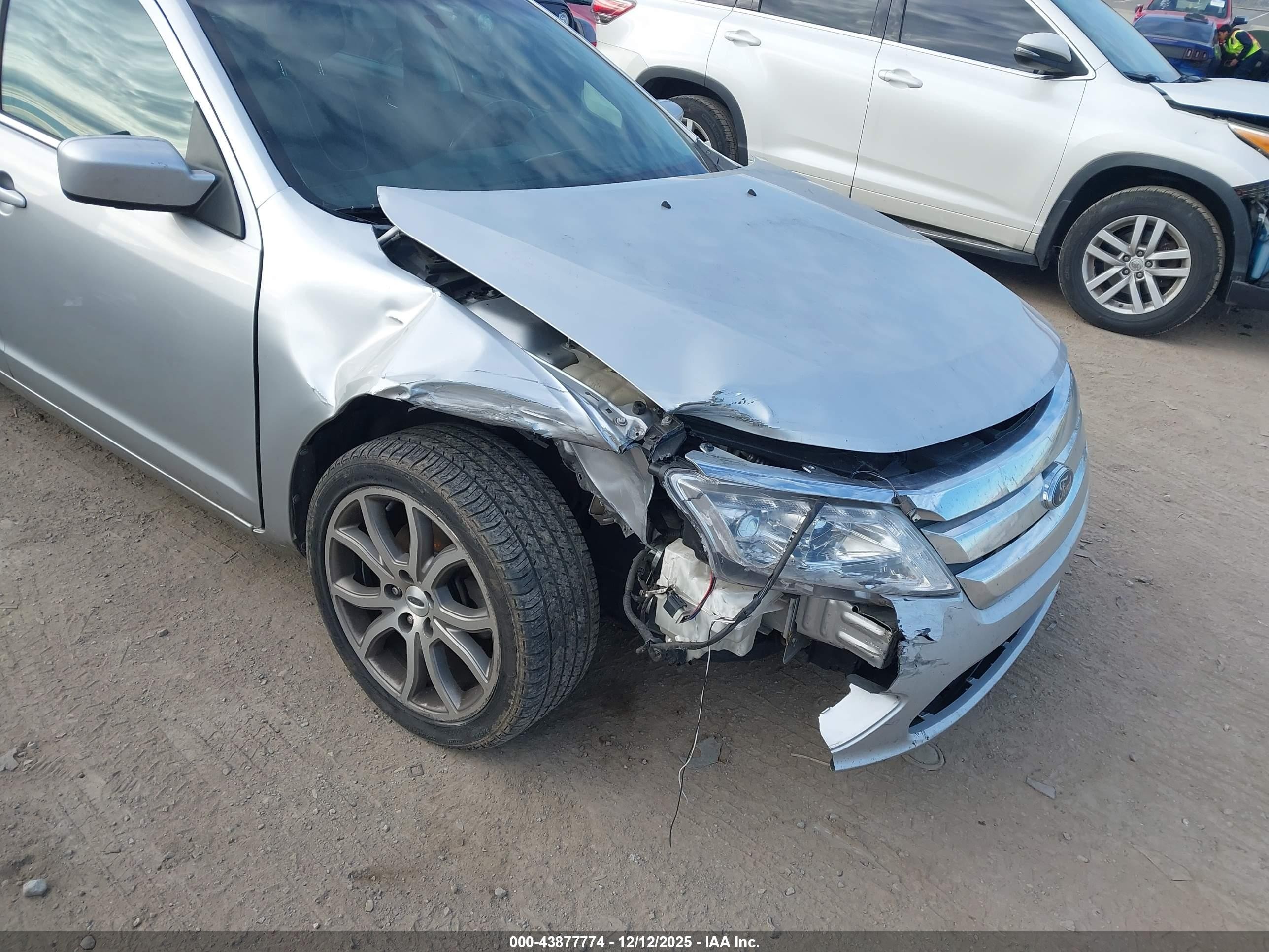 2012 Ford Fusion Se Silver vin: 3FAHP0HA6CR112906