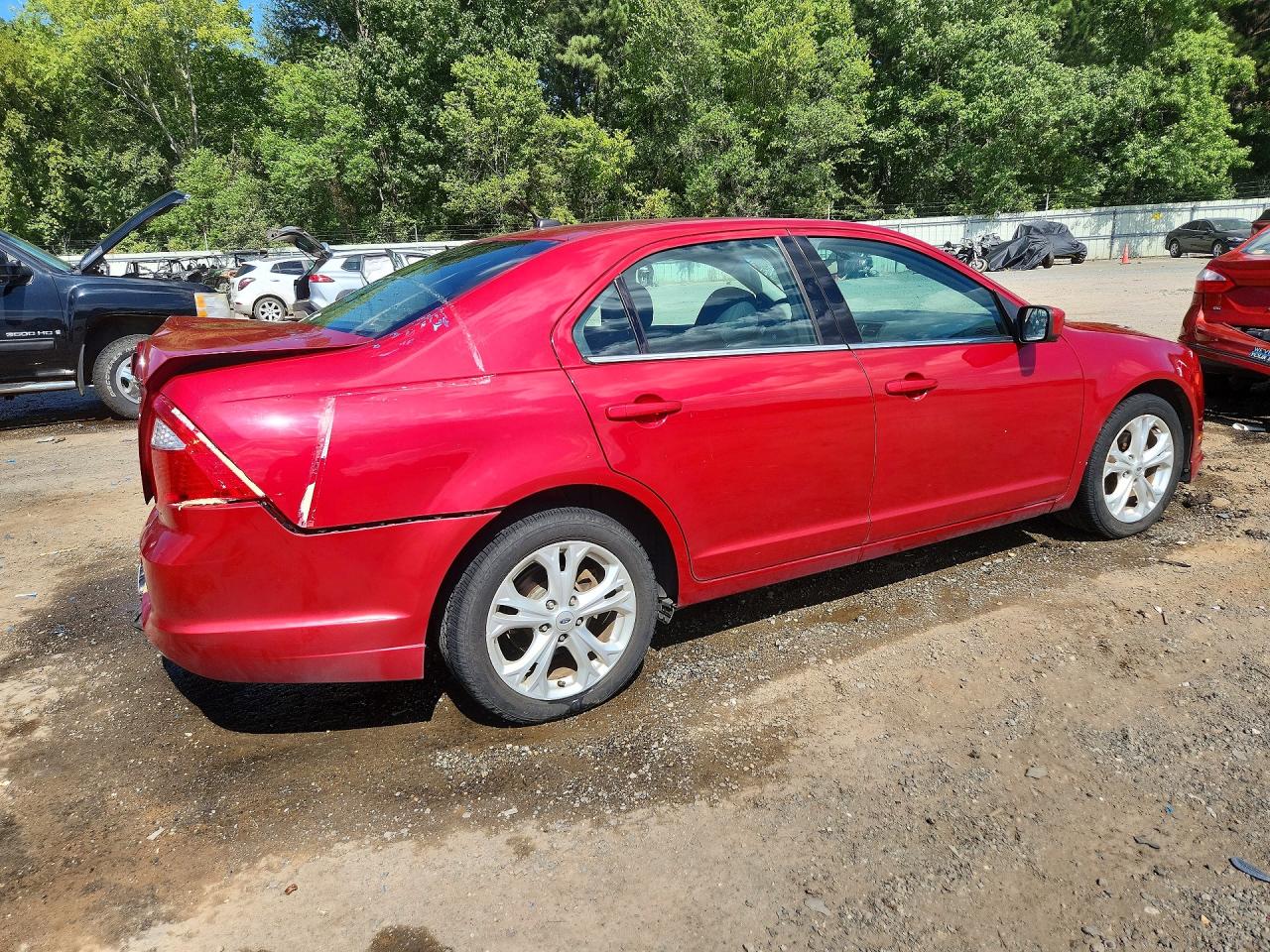 2012 Ford Fusion Se Red vin: 3FAHP0HA6CR242992