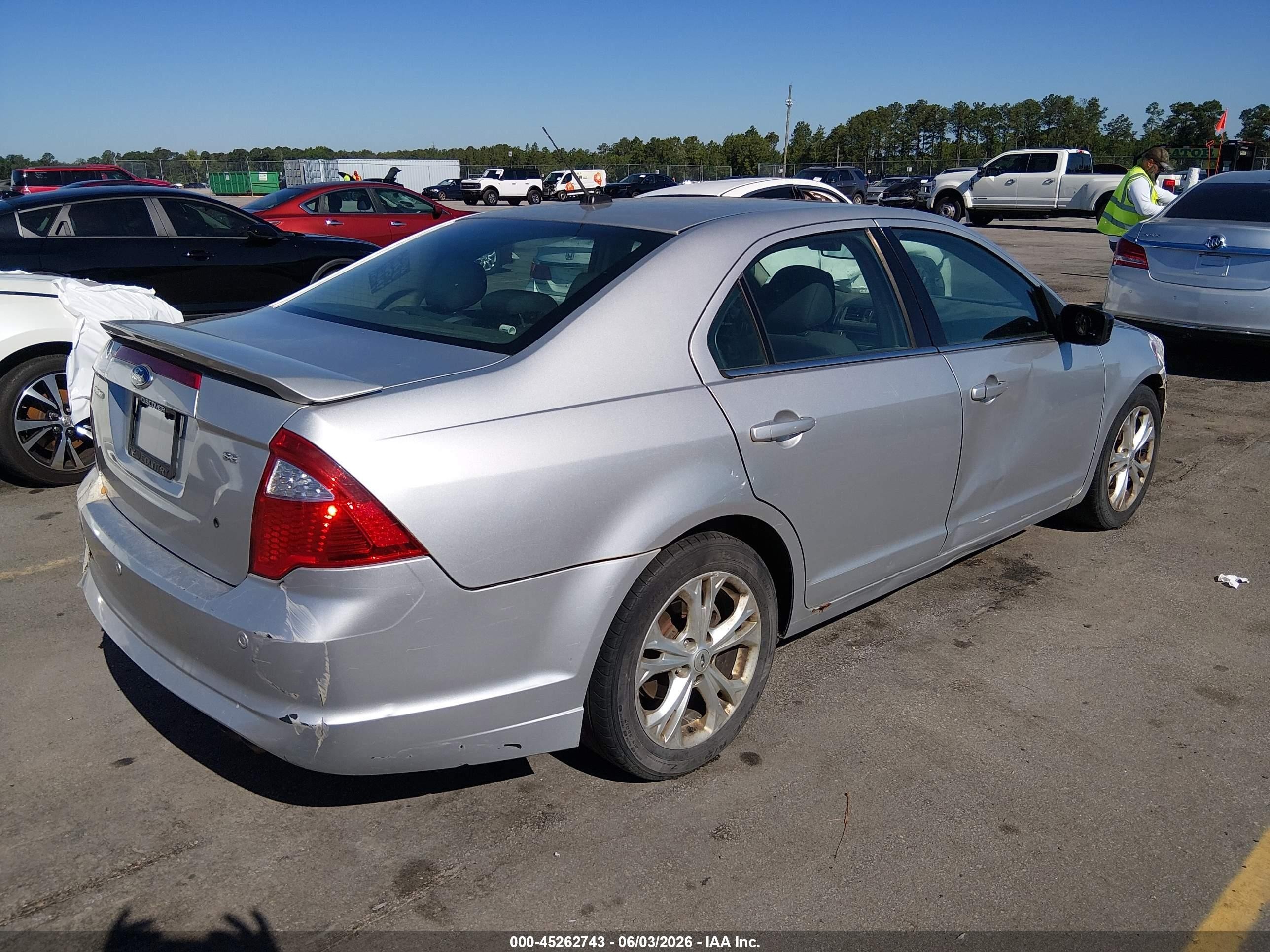 2012 Ford Fusion Se Silver vin: 3FAHP0HA6CR267357