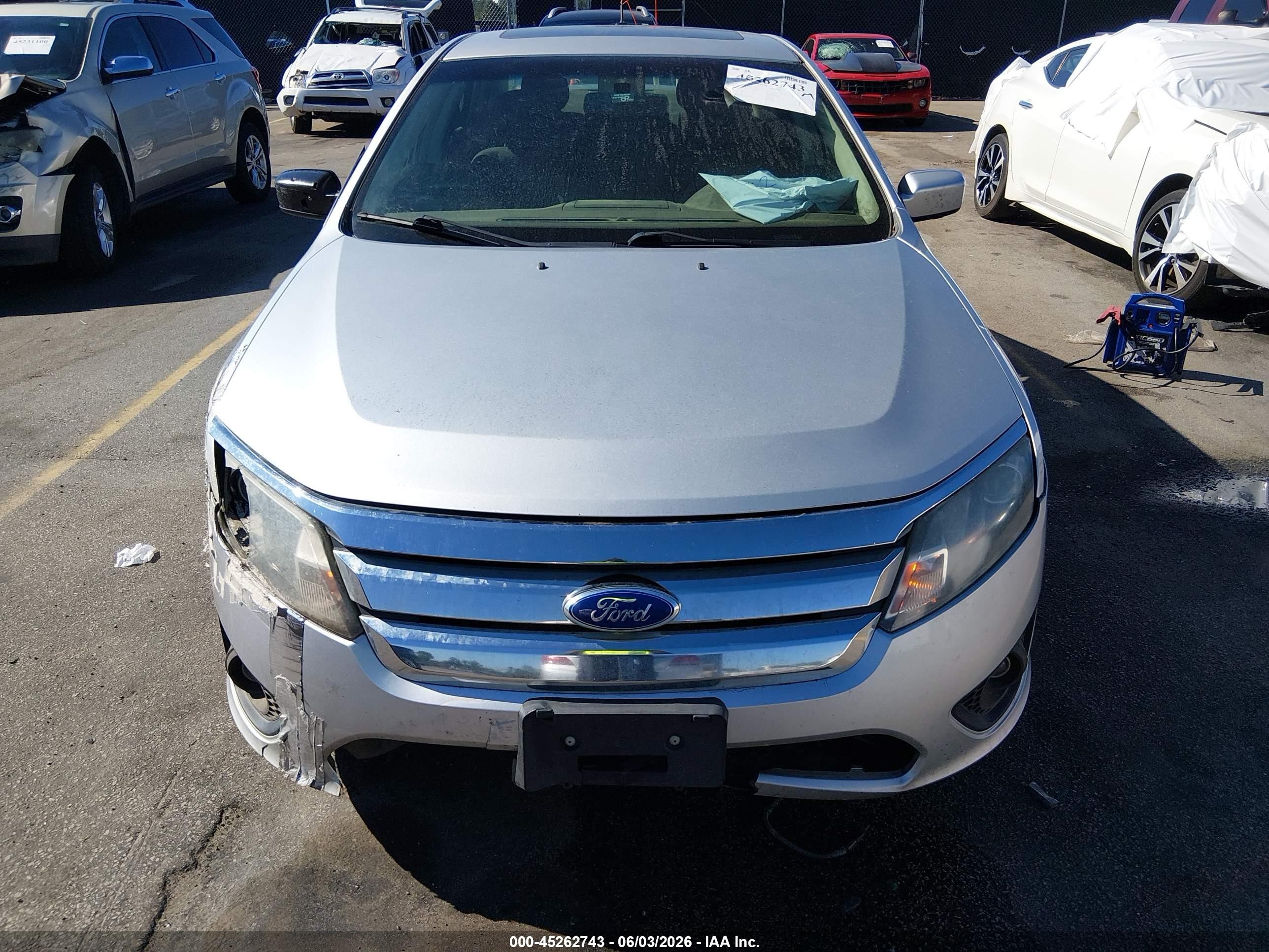 2012 Ford Fusion Se Silver vin: 3FAHP0HA6CR267357