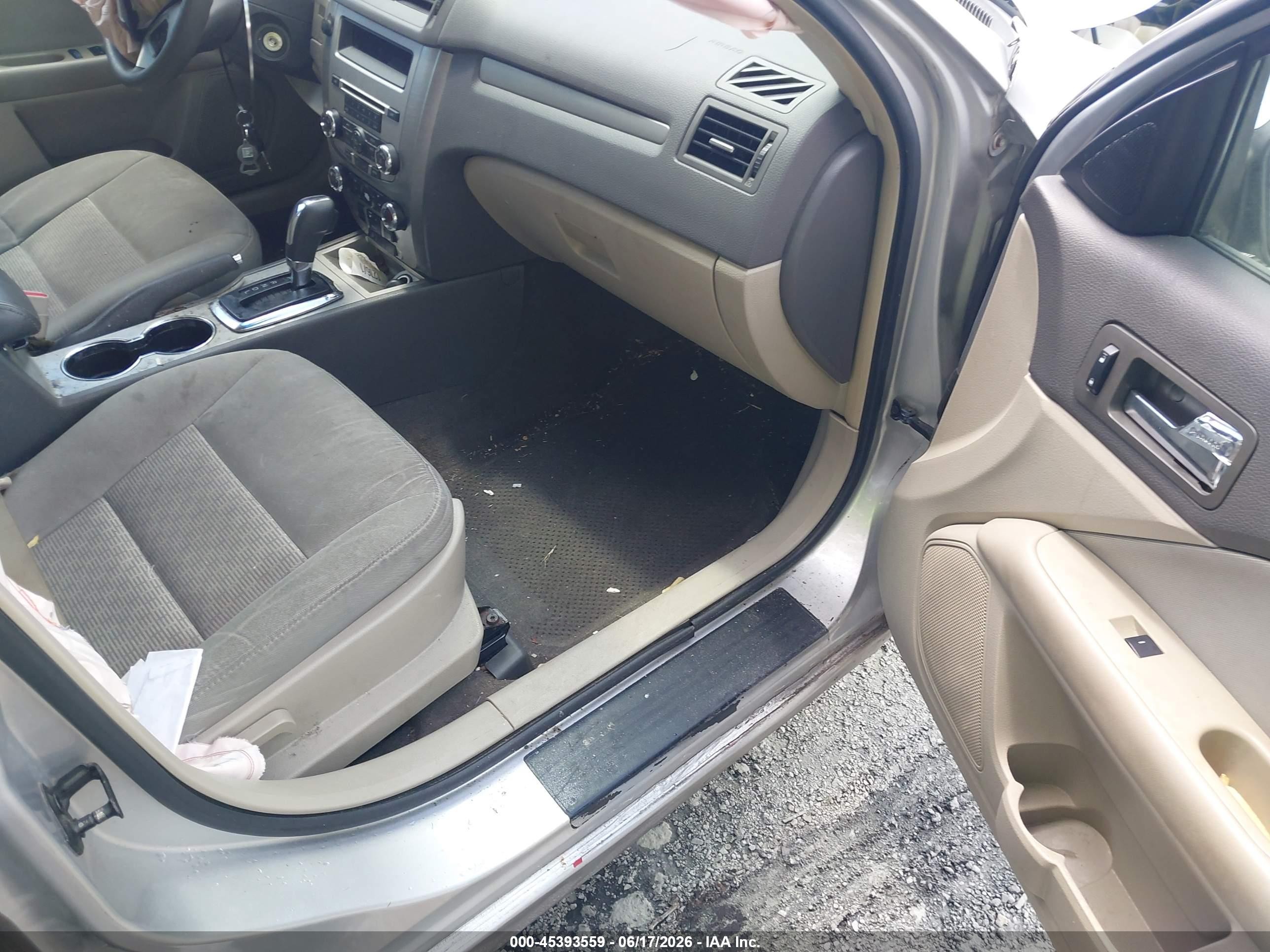 2012 Ford Fusion Se Silver vin: 3FAHP0HA6CR281792