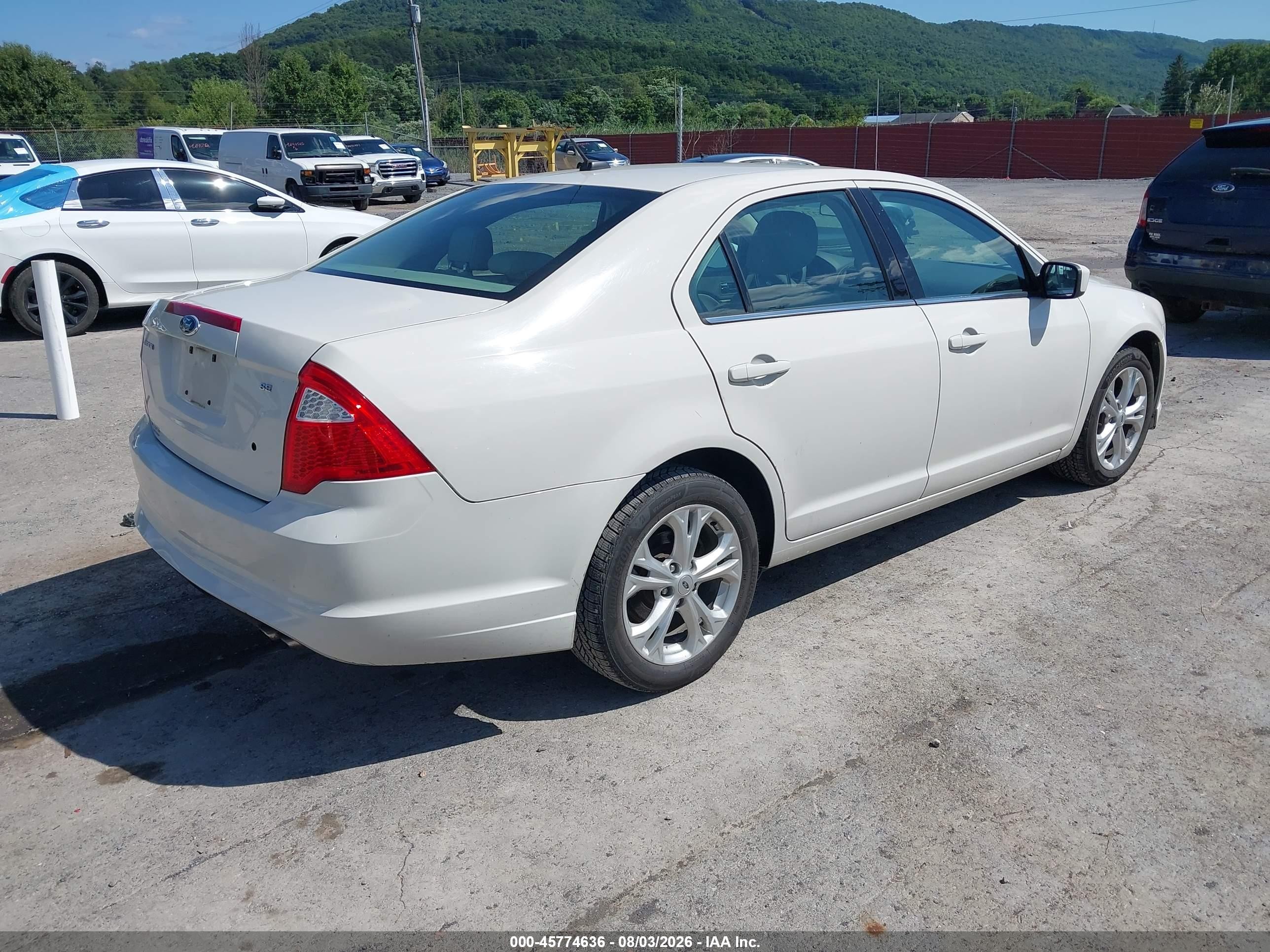 2012 Ford Fusion Se White vin: 3FAHP0HA6CR285194