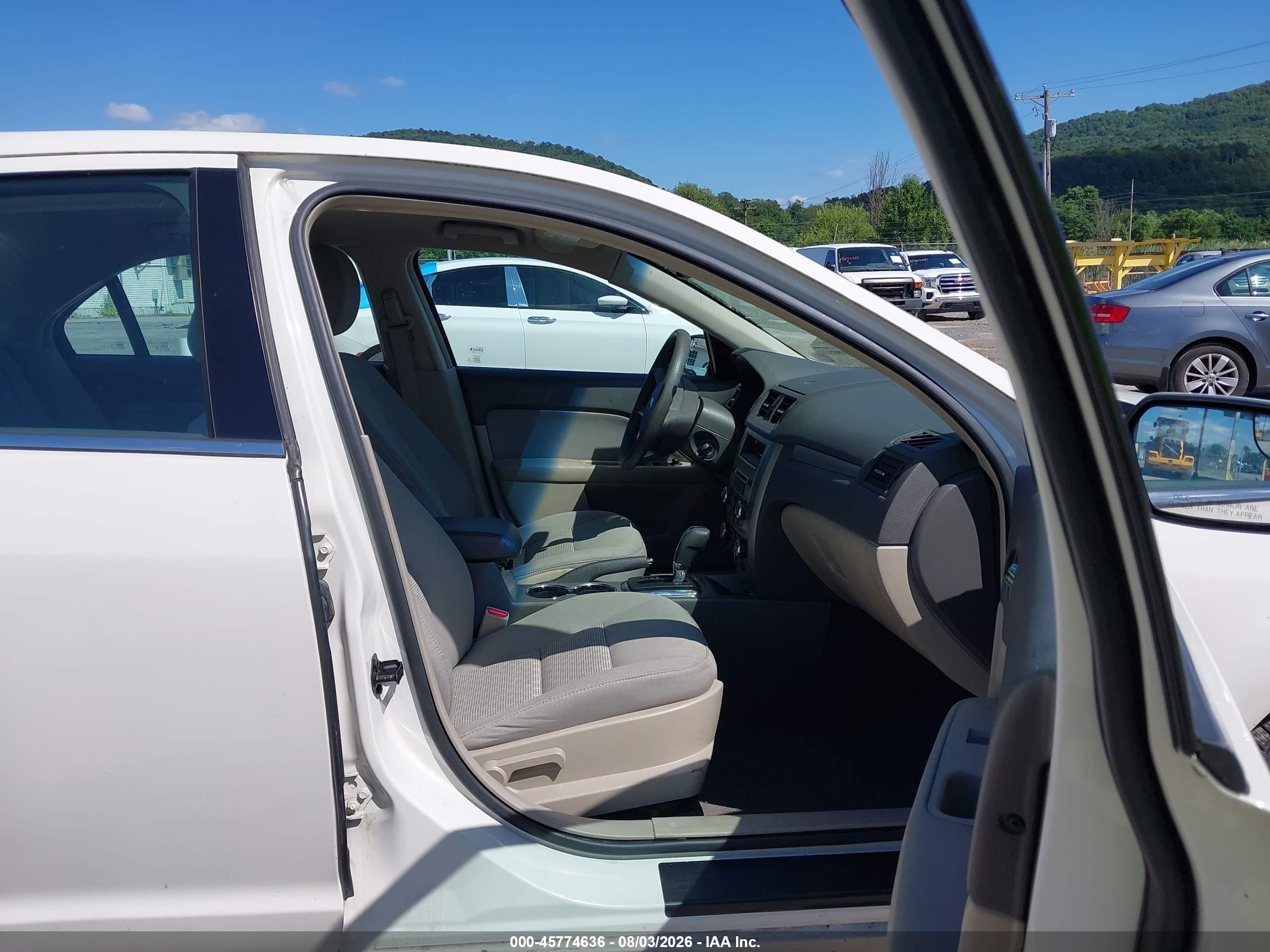 2012 Ford Fusion Se White vin: 3FAHP0HA6CR285194