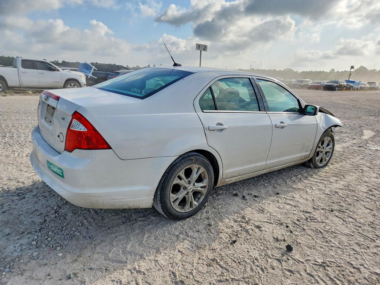 2012 Ford Fusion Se White vin: 3FAHP0HA6CR303614