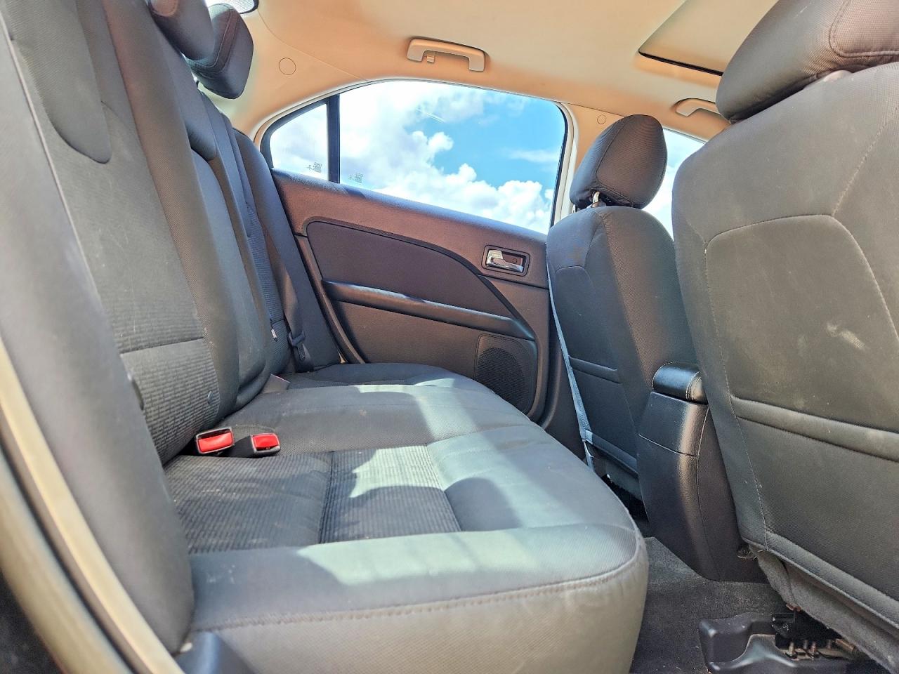 2012 Ford Fusion Черный vin: 3FAHP0HA6CR362209