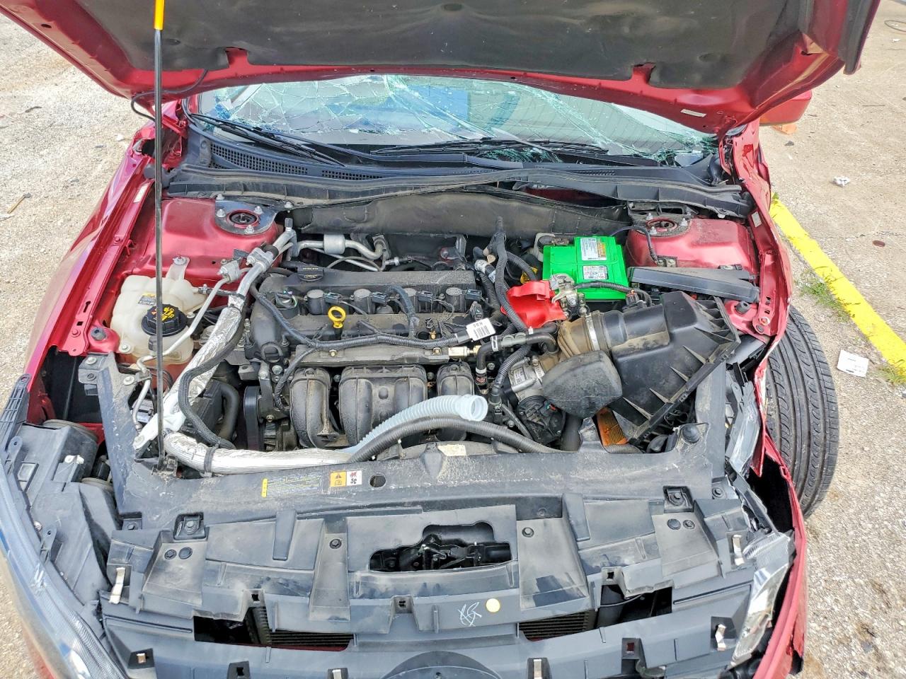 2012 Ford Fusion Se Red vin: 3FAHP0HA6CR427866