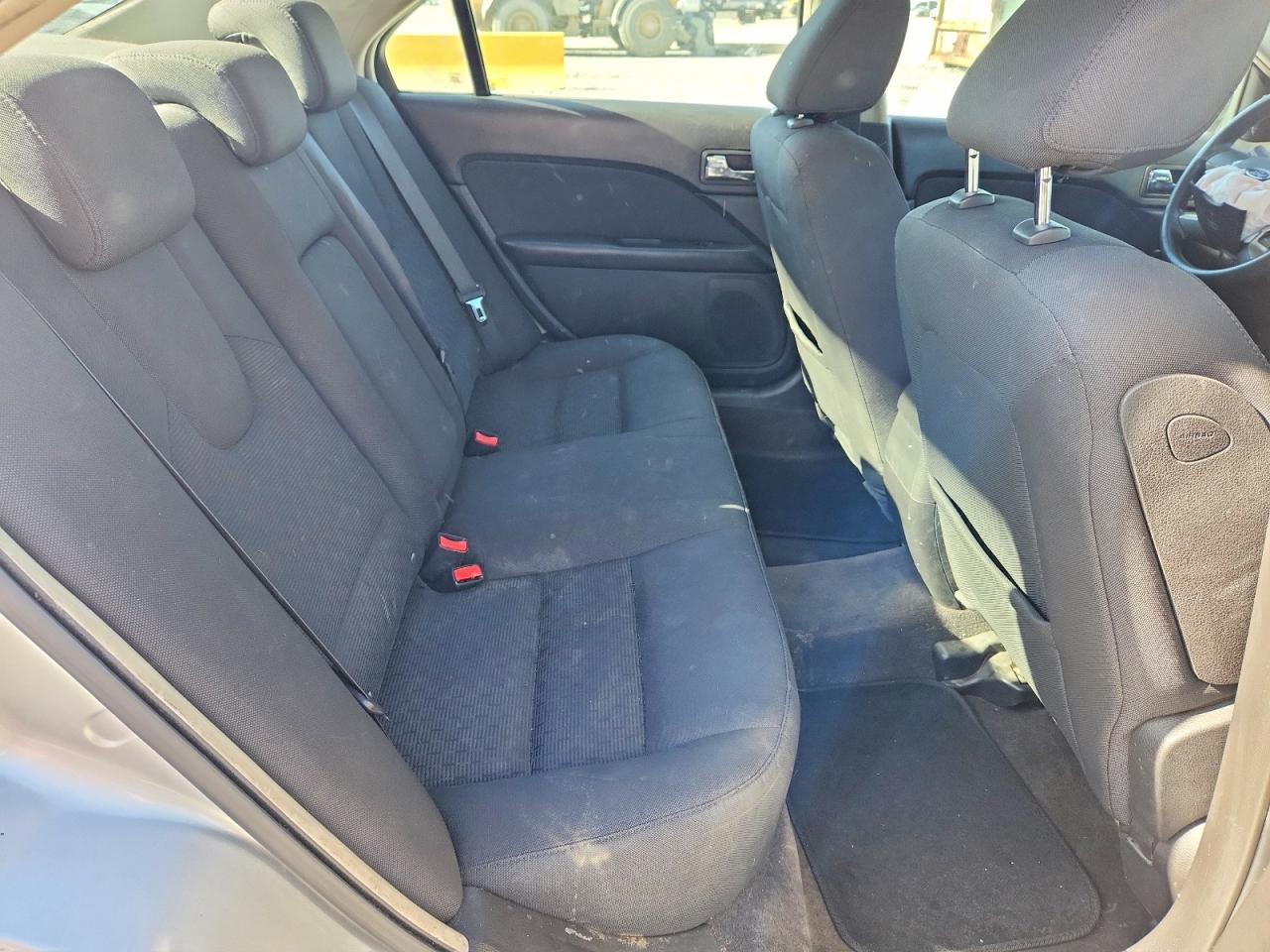 2010 Ford Fusion Se Silver vin: 3FAHP0HA7AR104942