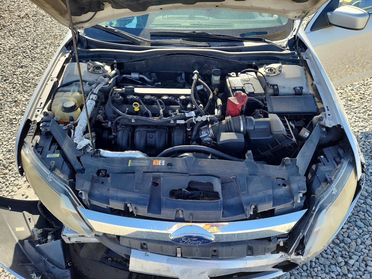 2010 Ford Fusion Se Silver vin: 3FAHP0HA7AR104942