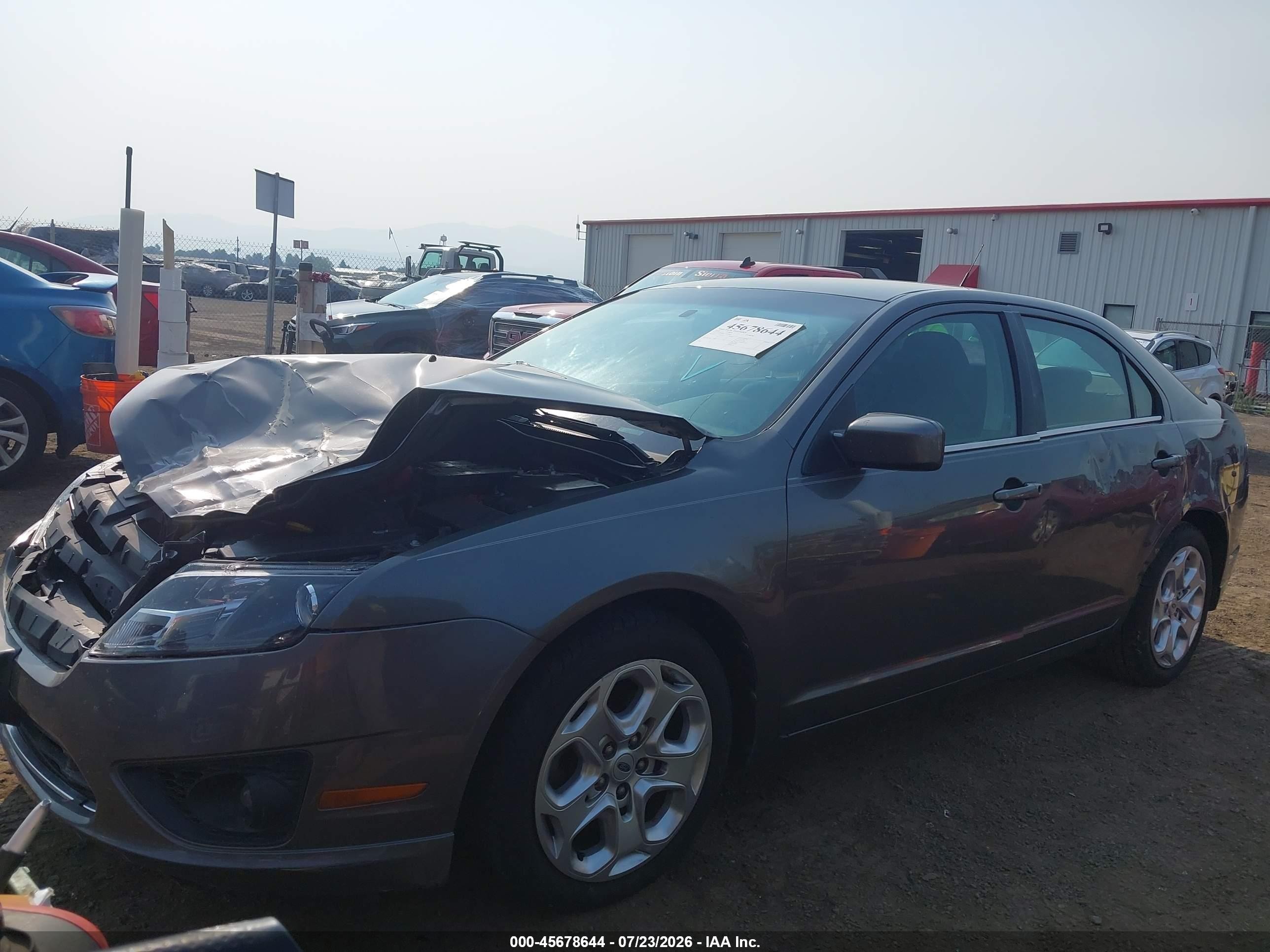 2010 Ford Fusion Se Серый vin: 3FAHP0HA7AR158645