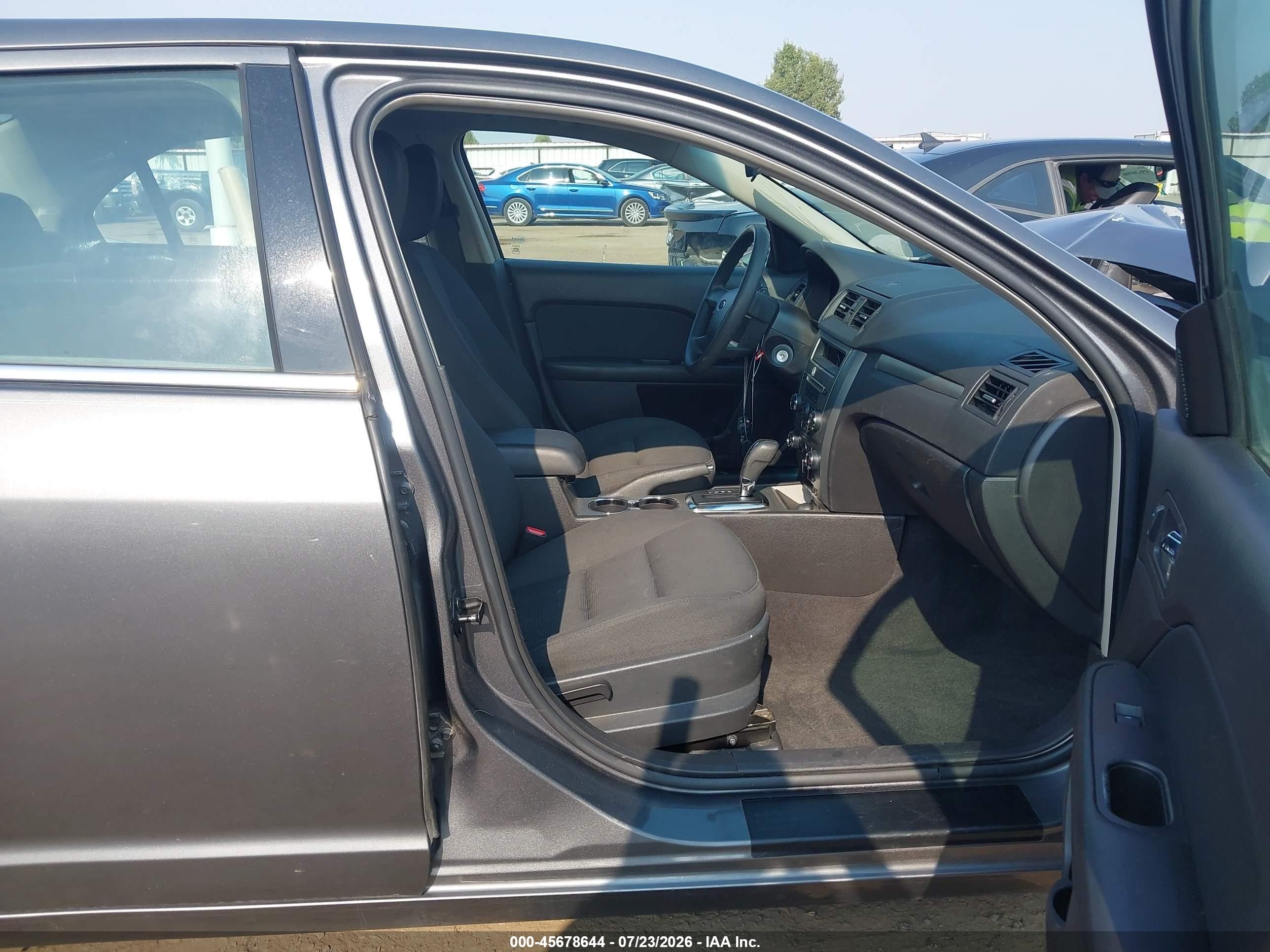 2010 Ford Fusion Se Серый vin: 3FAHP0HA7AR158645
