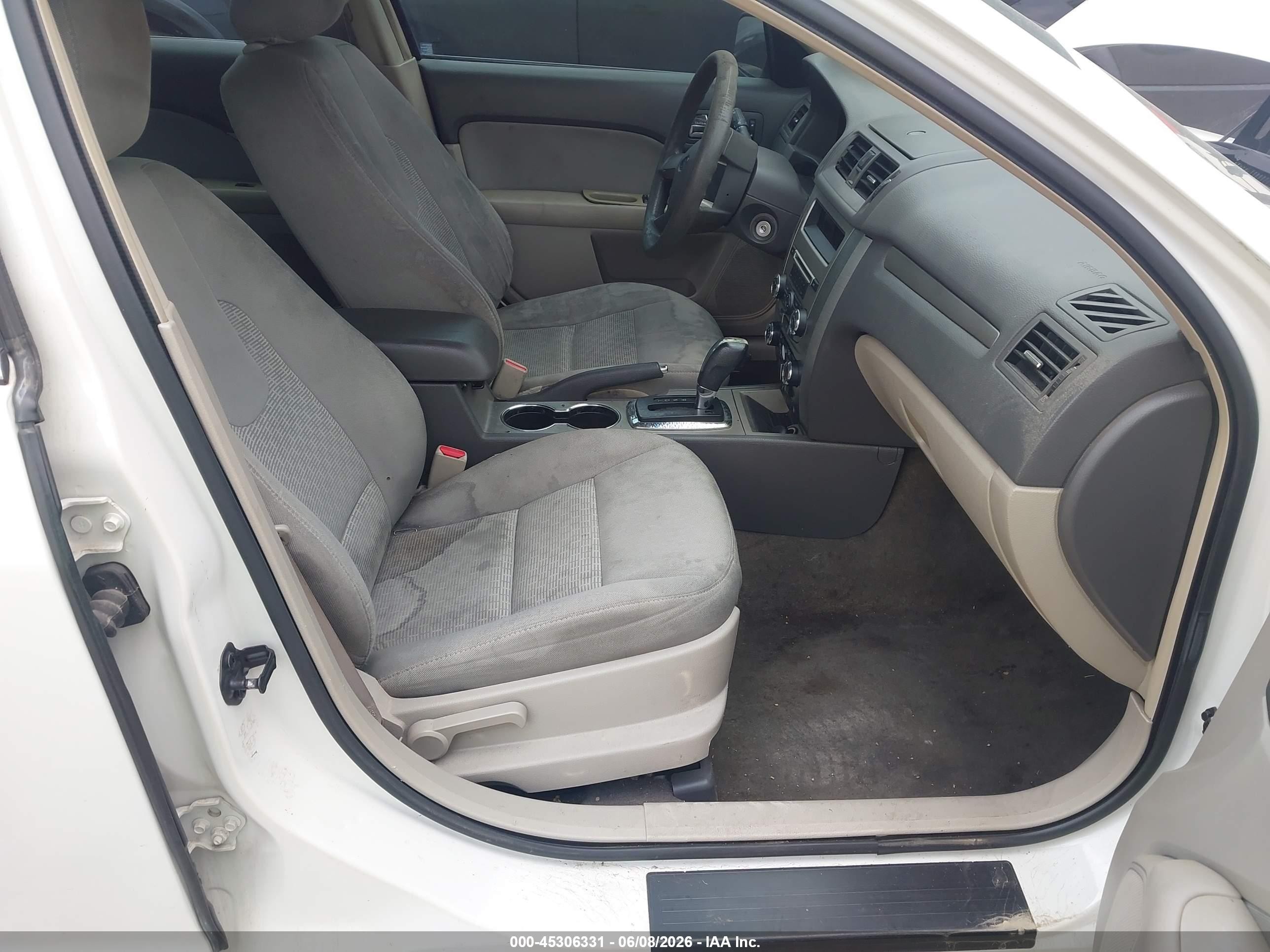 2010 Ford Fusion Se Белый vin: 3FAHP0HA7AR292037