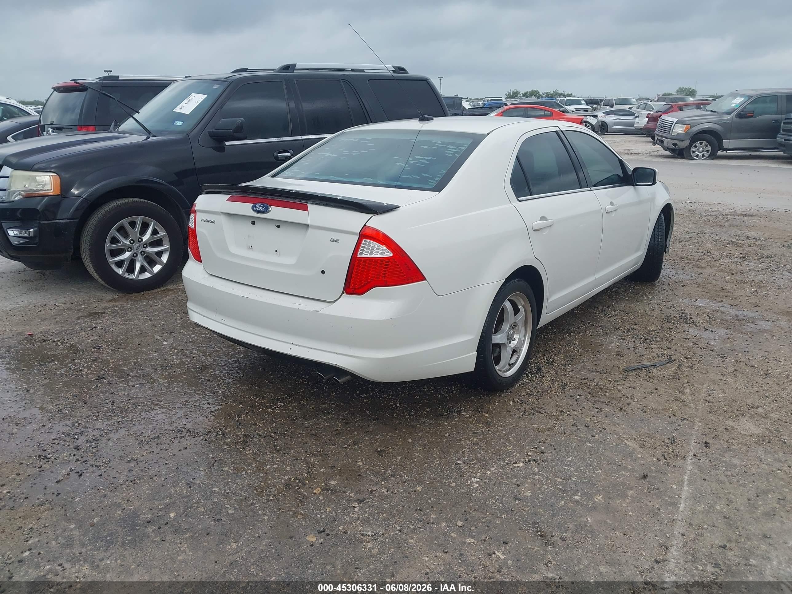 2010 Ford Fusion Se Белый vin: 3FAHP0HA7AR292037