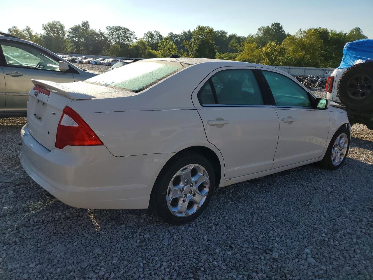 2010 Ford Fusion Se Белый vin: 3FAHP0HA7AR376732