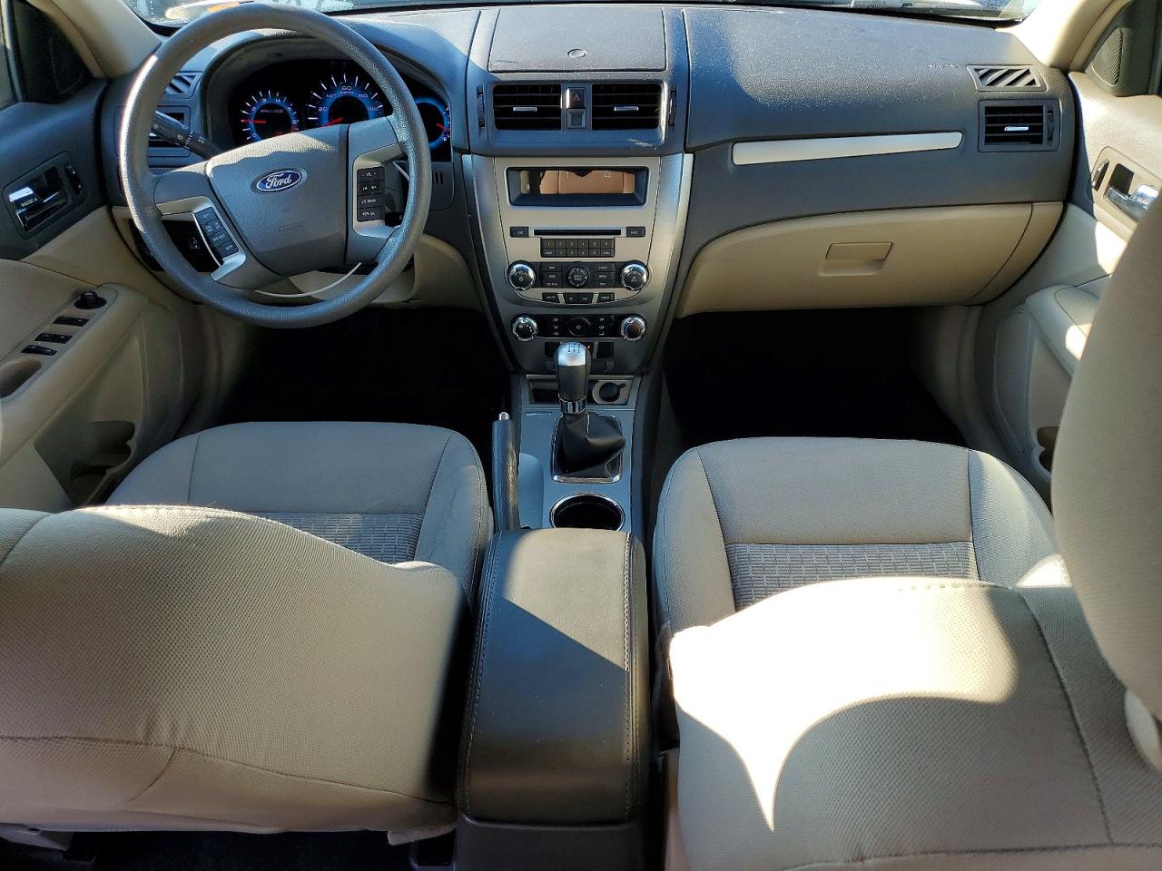 2010 Ford Fusion Se Белый vin: 3FAHP0HA7AR376732