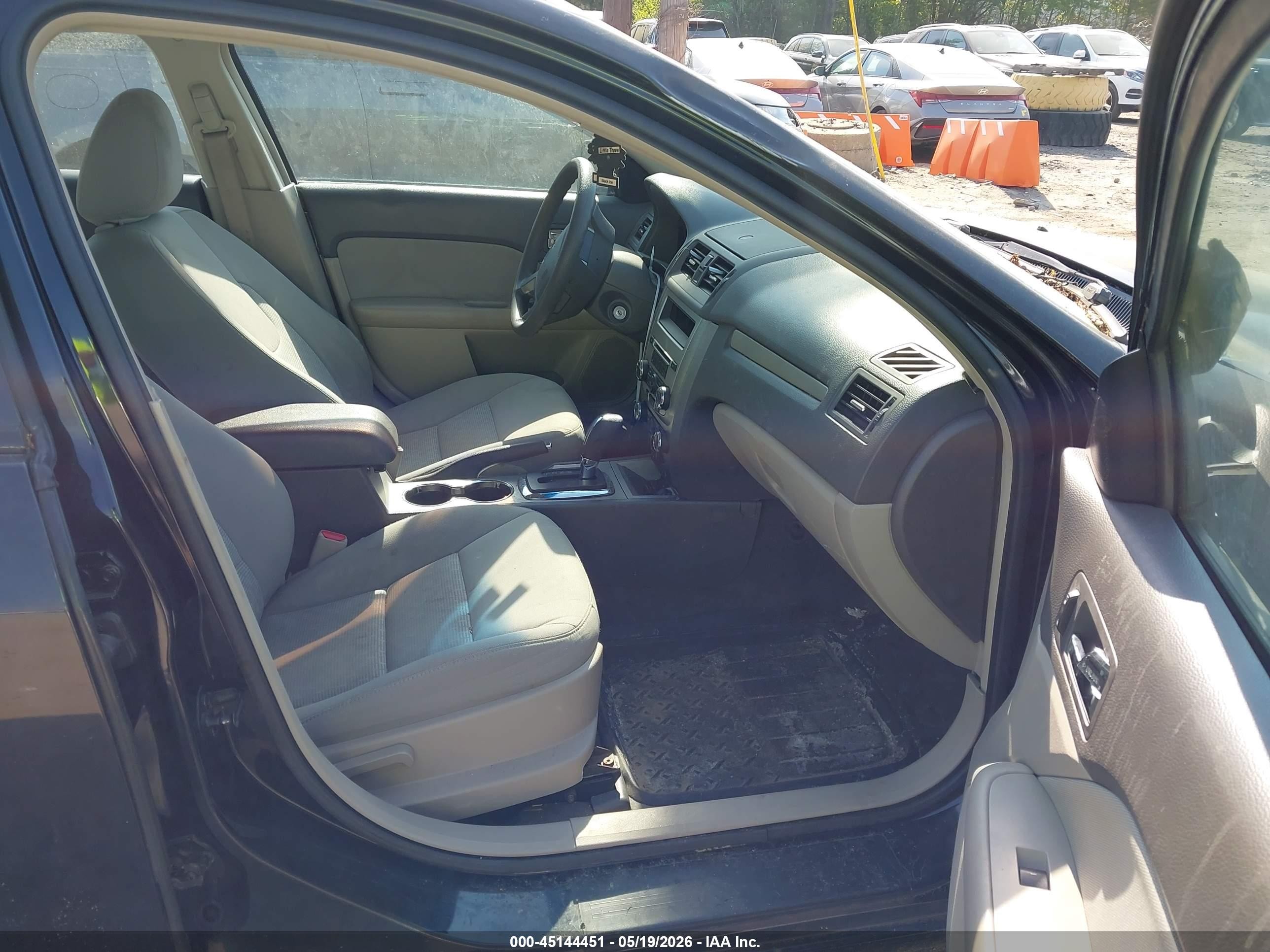 2010 Ford Fusion Se Black vin: 3FAHP0HA7AR395815