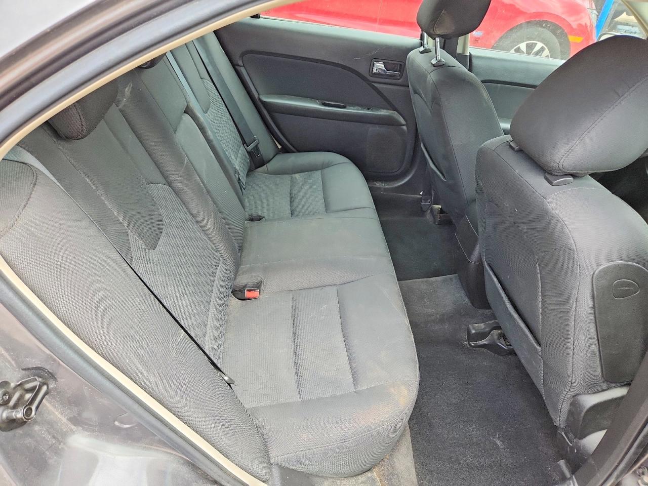 2010 Ford Fusion Se Серебряный vin: 3FAHP0HA7AR409115