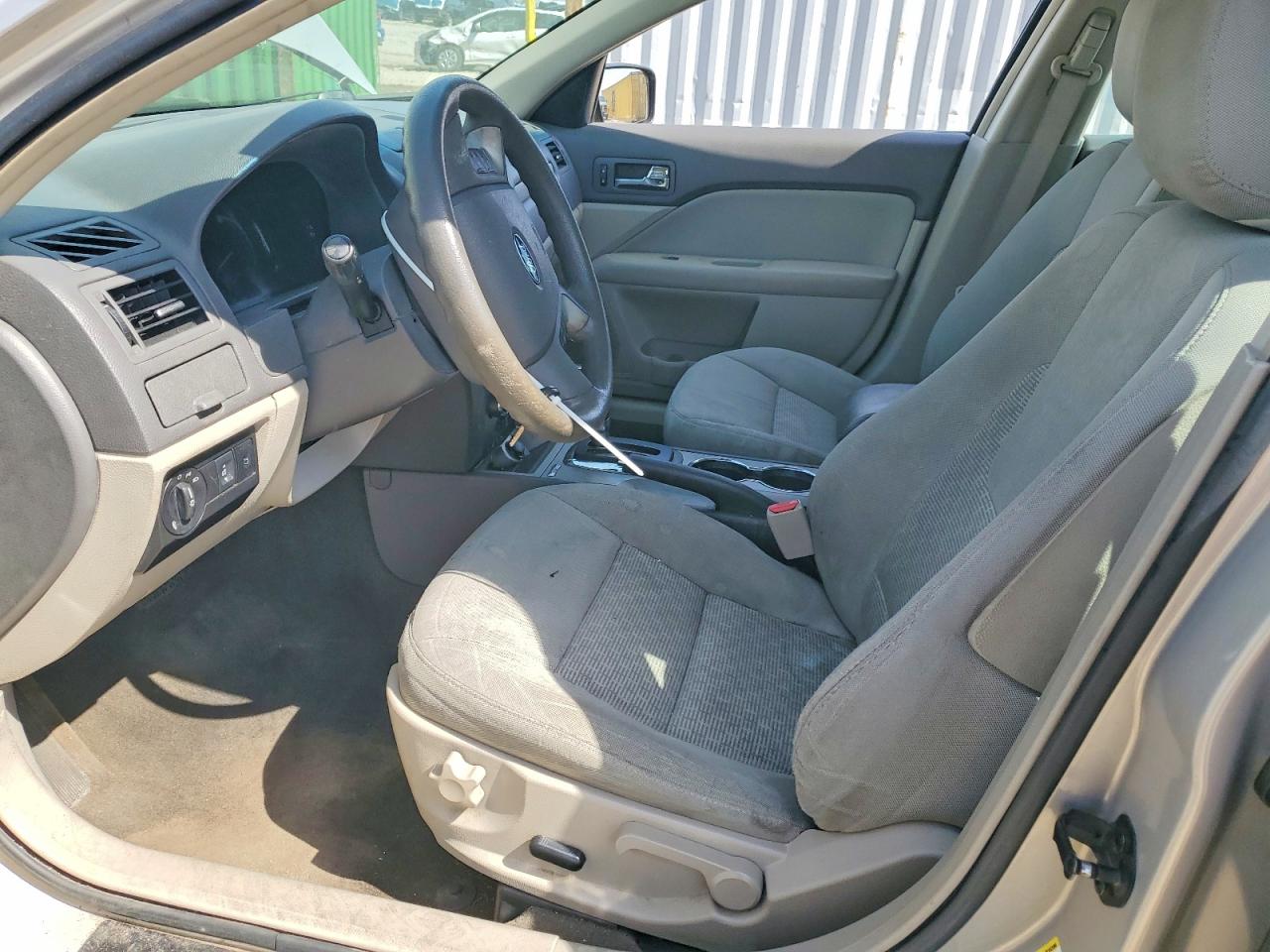 2010 Ford Fusion Se Gold vin: 3FAHP0HA7AR409728