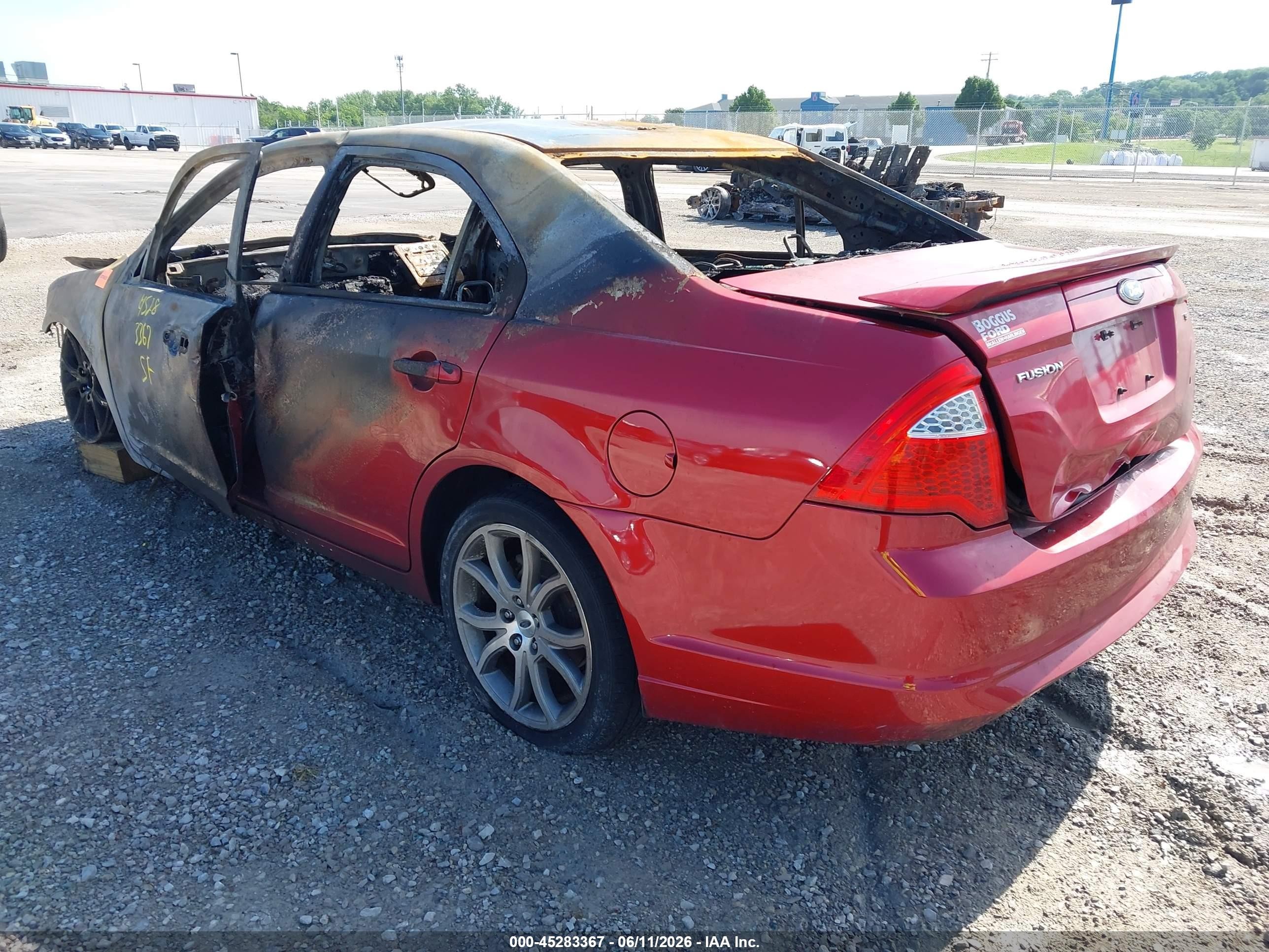 2011 Ford Fusion Se Red vin: 3FAHP0HA7BR114114