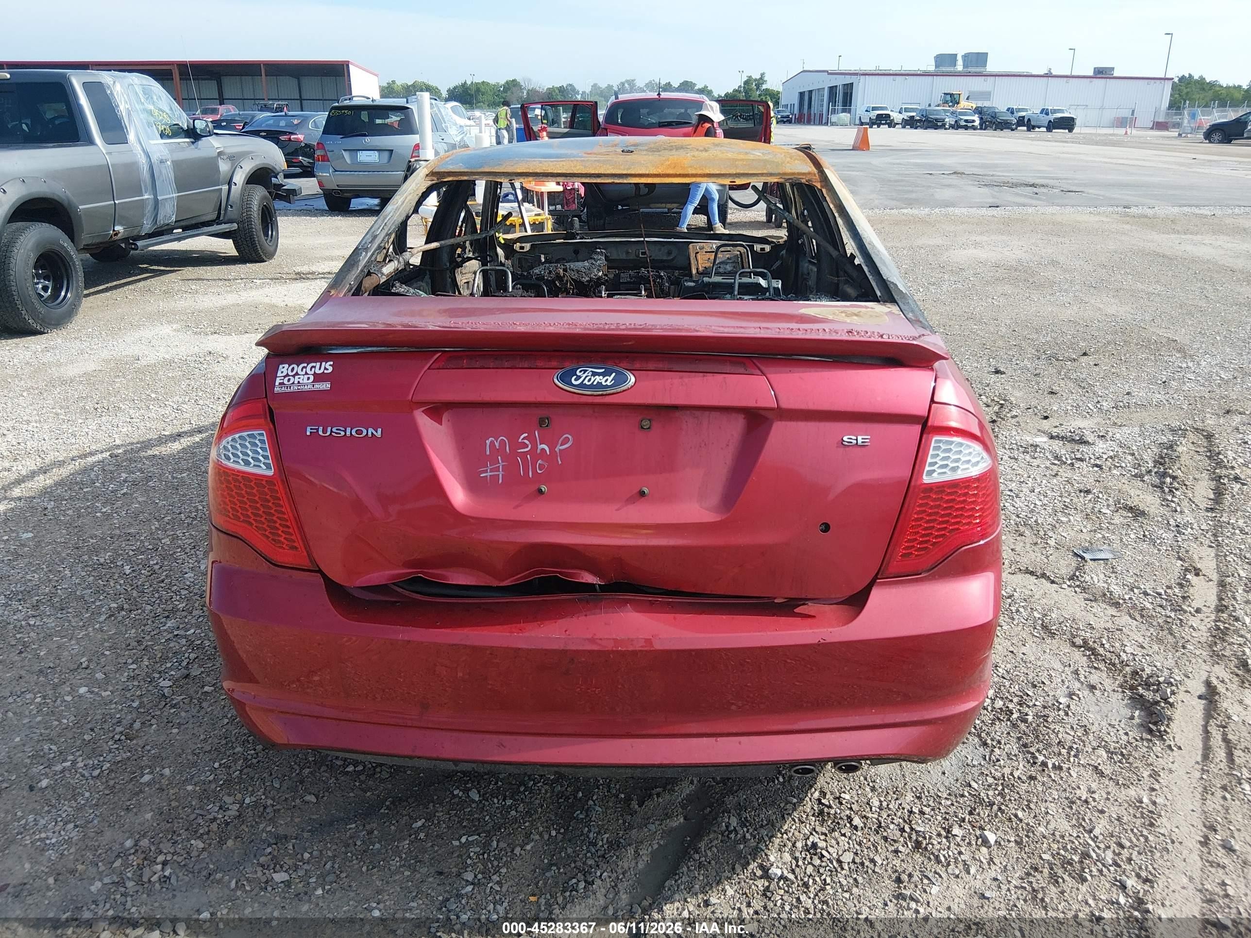 2011 Ford Fusion Se Red vin: 3FAHP0HA7BR114114