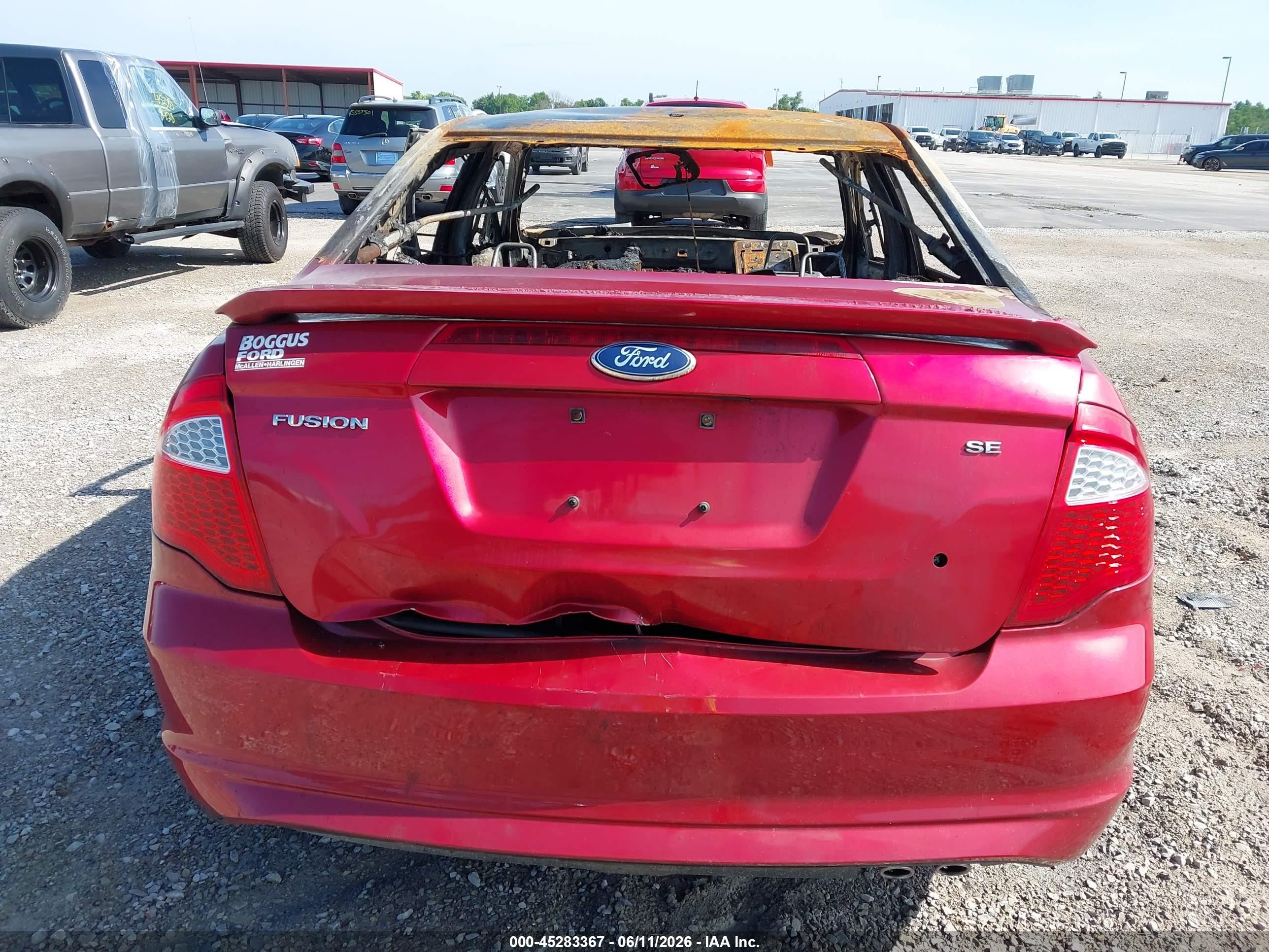 2011 Ford Fusion Se Red vin: 3FAHP0HA7BR114114