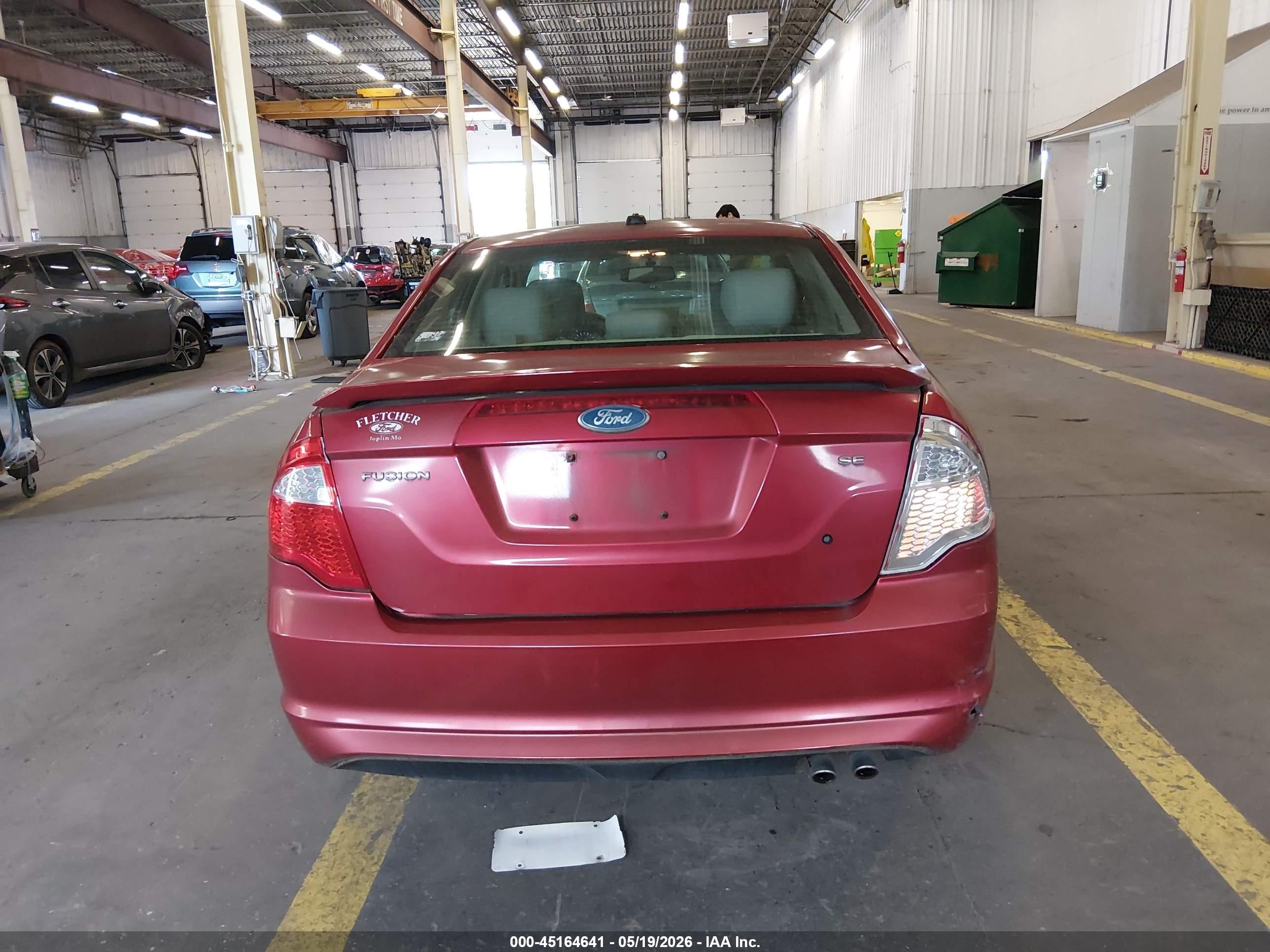 2011 Ford Fusion Se Red vin: 3FAHP0HA7BR121676