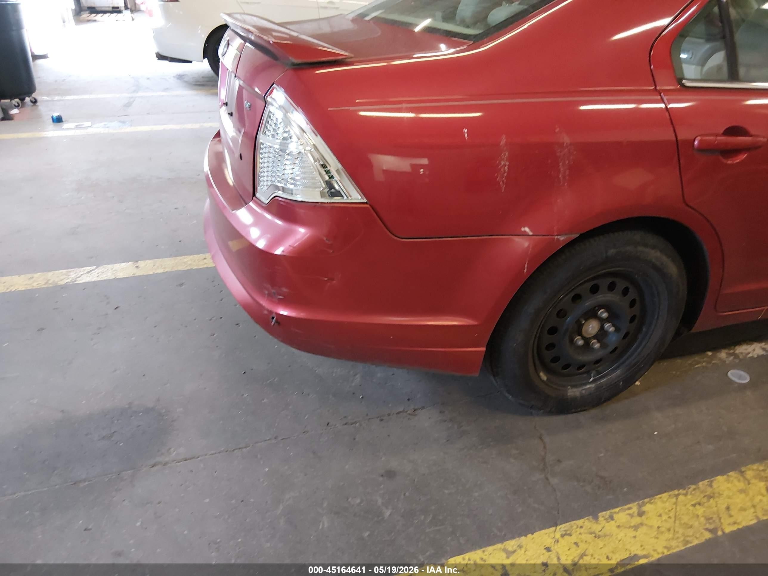 2011 Ford Fusion Se Red vin: 3FAHP0HA7BR121676