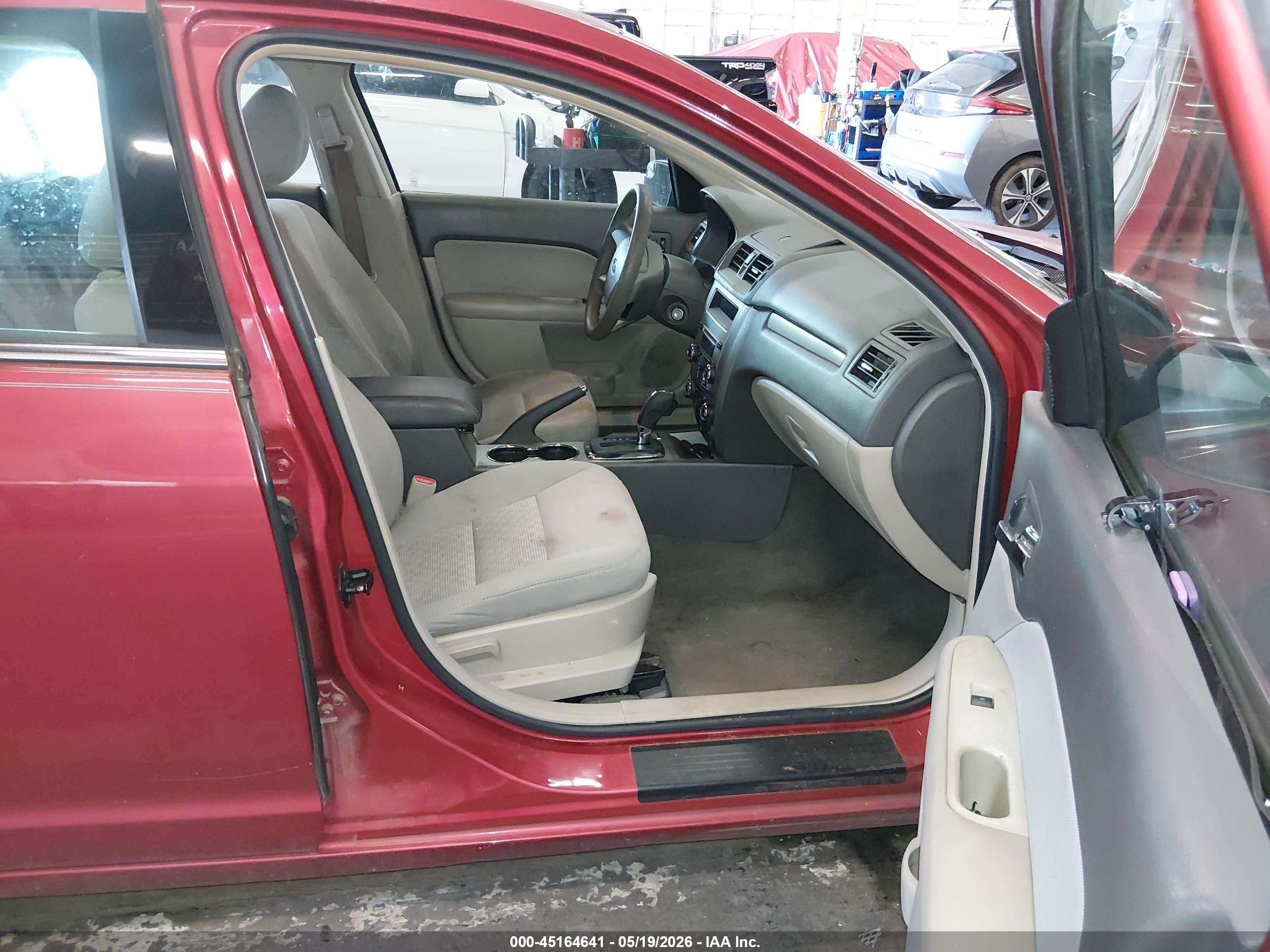 2011 Ford Fusion Se Red vin: 3FAHP0HA7BR121676