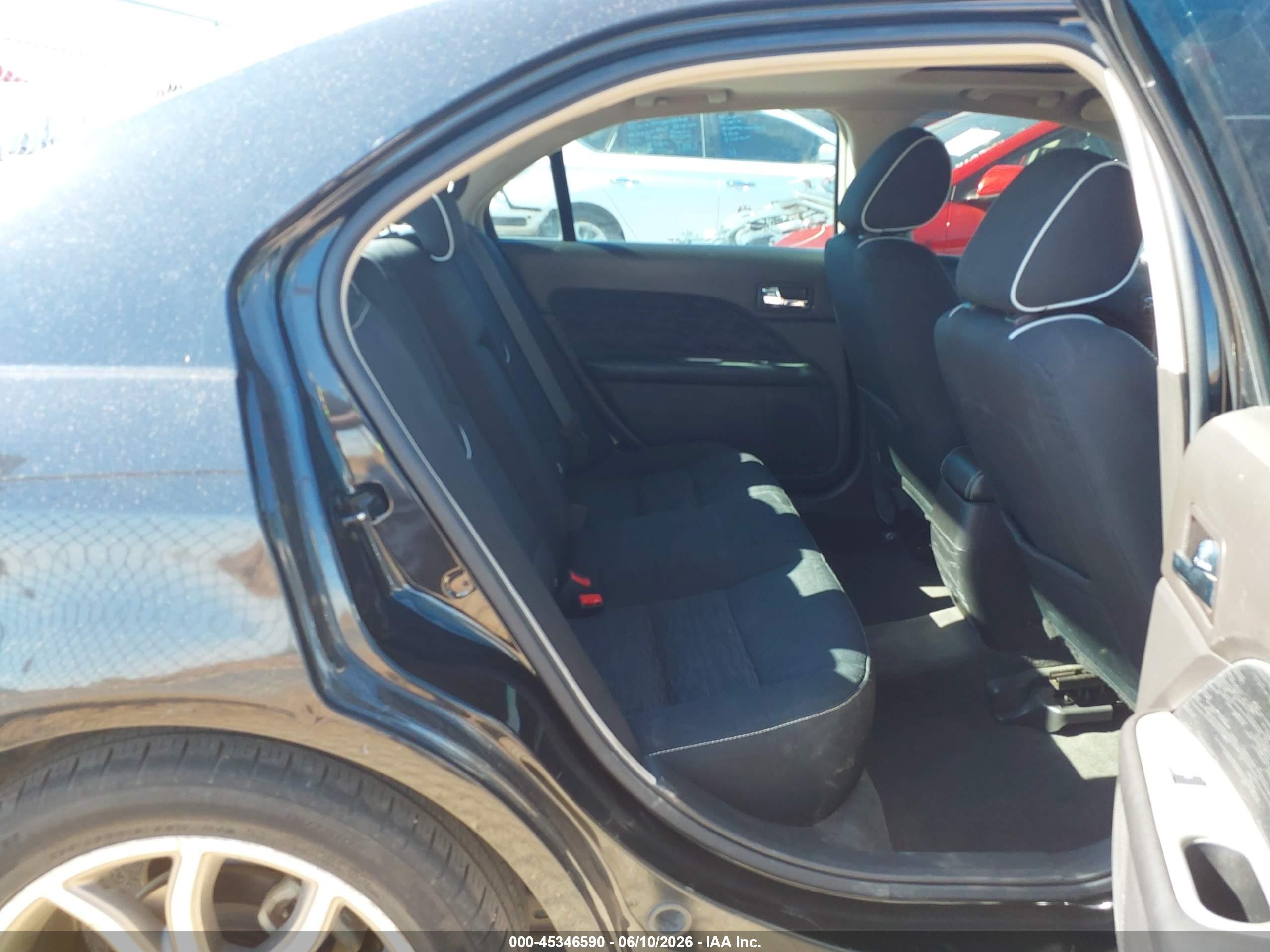 2011 Ford Fusion Se Черный vin: 3FAHP0HA7BR165791