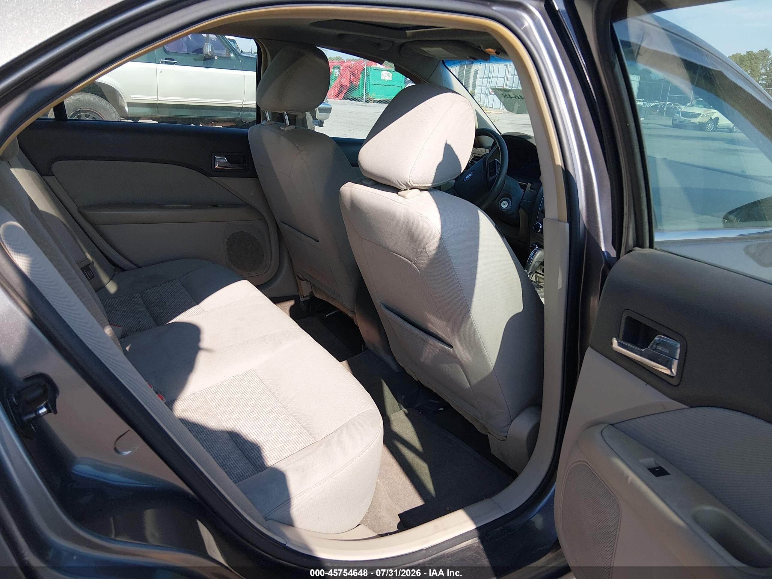 2011 Ford Fusion Se Серый vin: 3FAHP0HA7BR167055