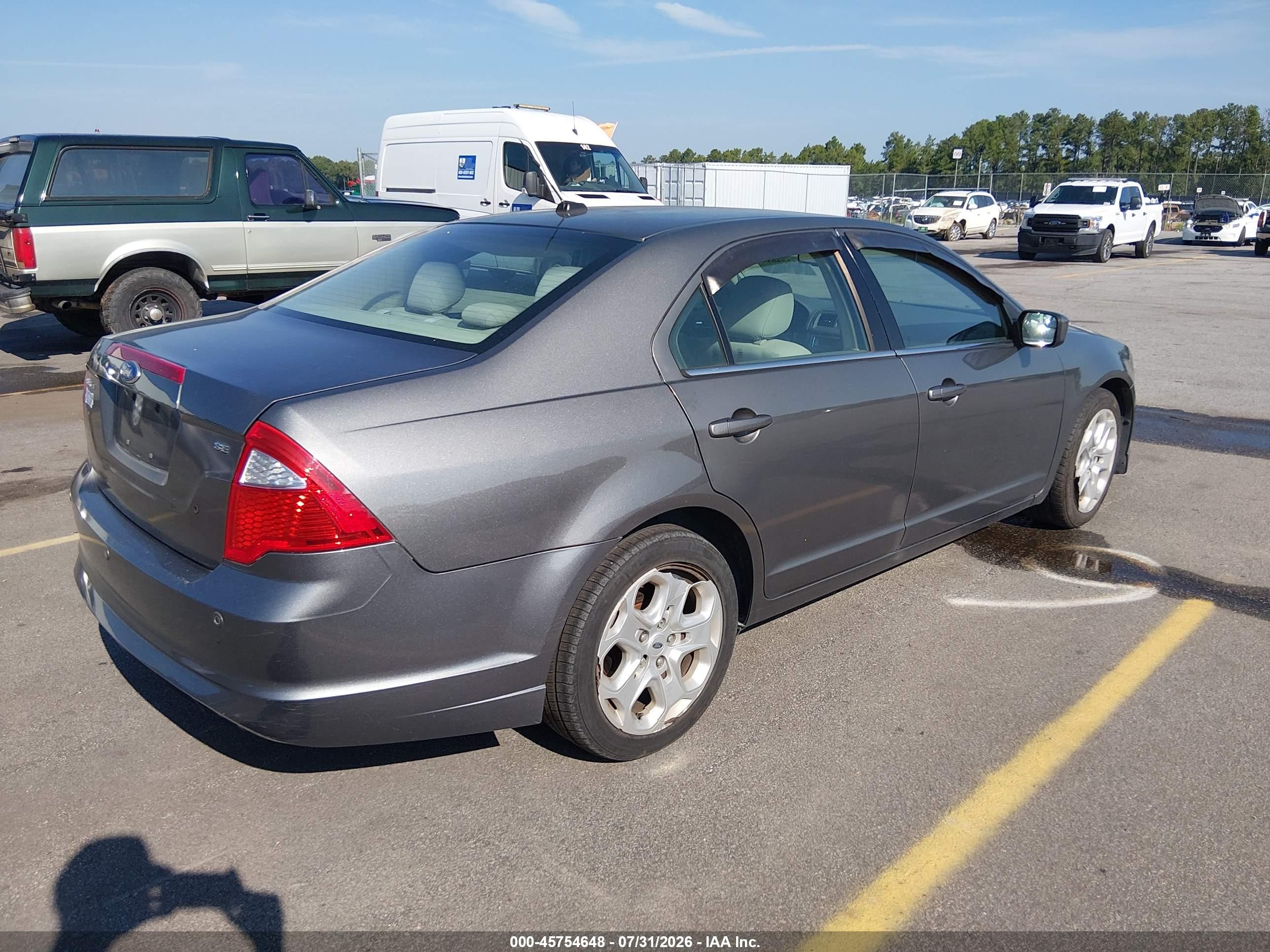 2011 Ford Fusion Se Серый vin: 3FAHP0HA7BR167055