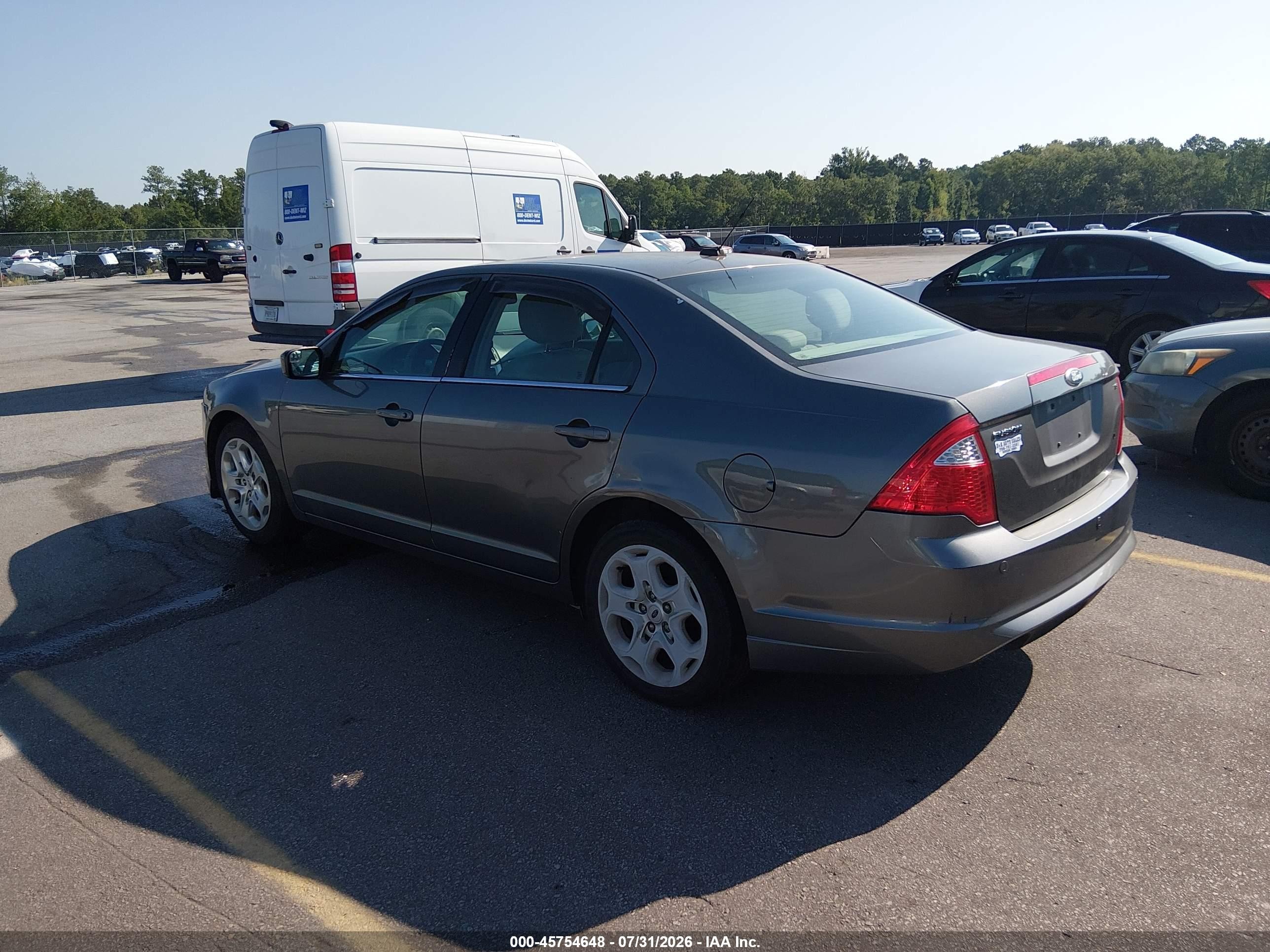 2011 Ford Fusion Se Серый vin: 3FAHP0HA7BR167055