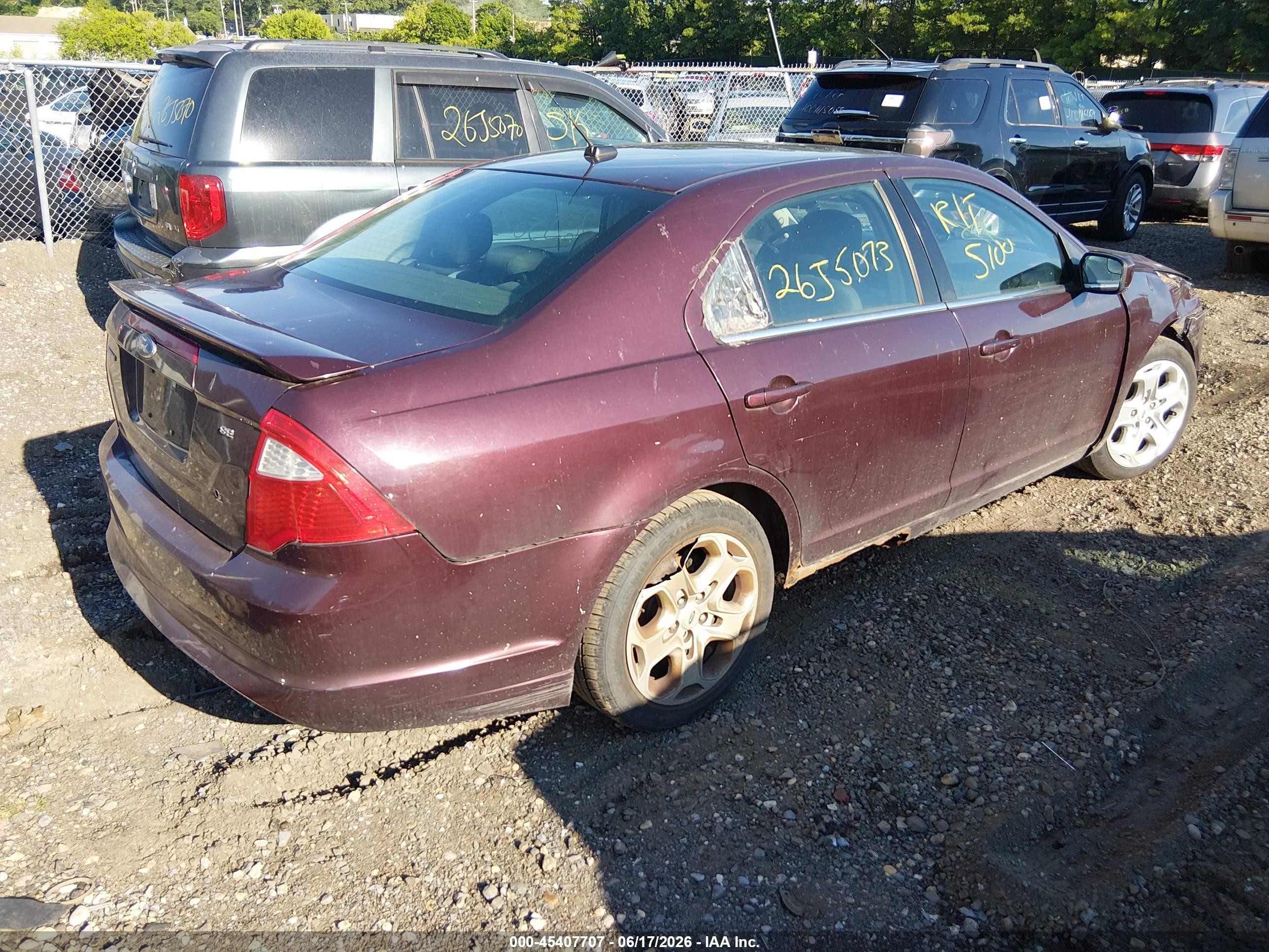 2011 Ford Fusion Se Maroon vin: 3FAHP0HA7BR205402