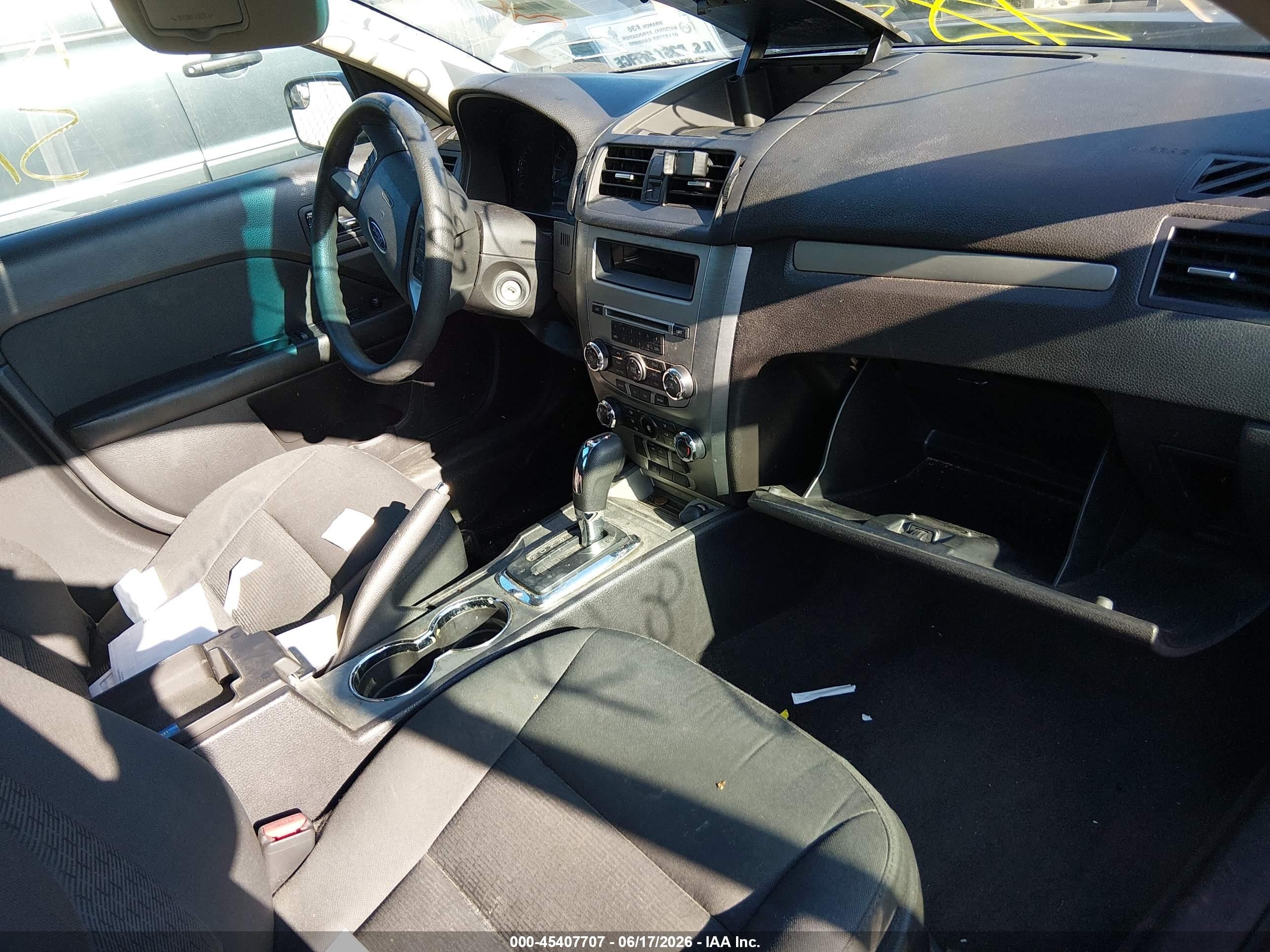 2011 Ford Fusion Se Maroon vin: 3FAHP0HA7BR205402