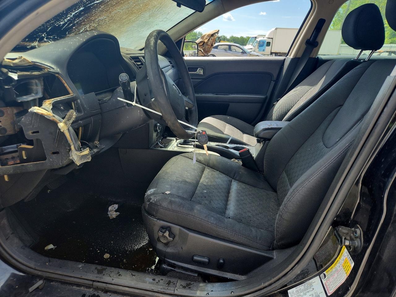 2011 Ford Fusion Se Черный vin: 3FAHP0HA7BR208817