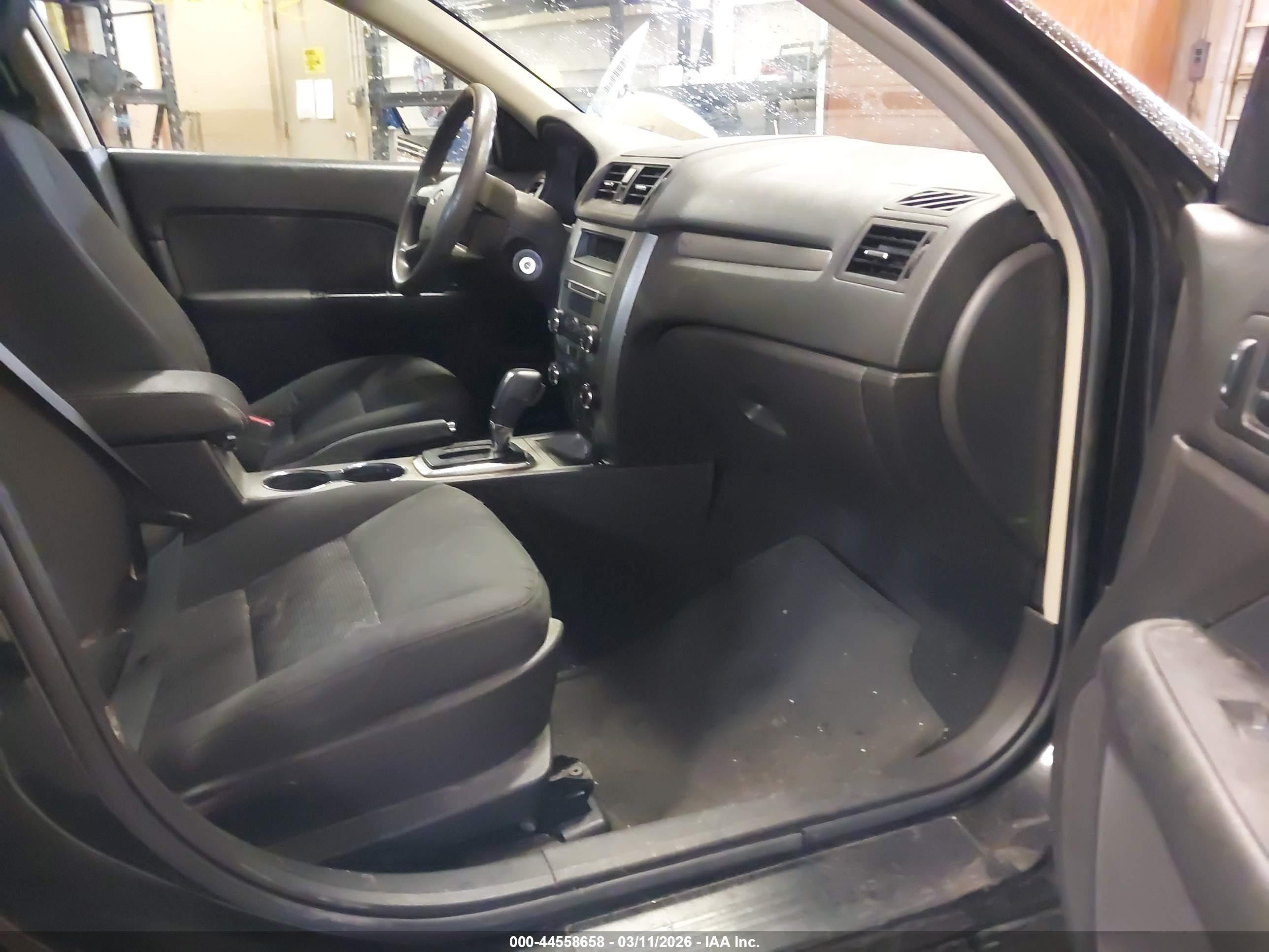 2011 Ford Fusion Se Черный vin: 3FAHP0HA7BR302518