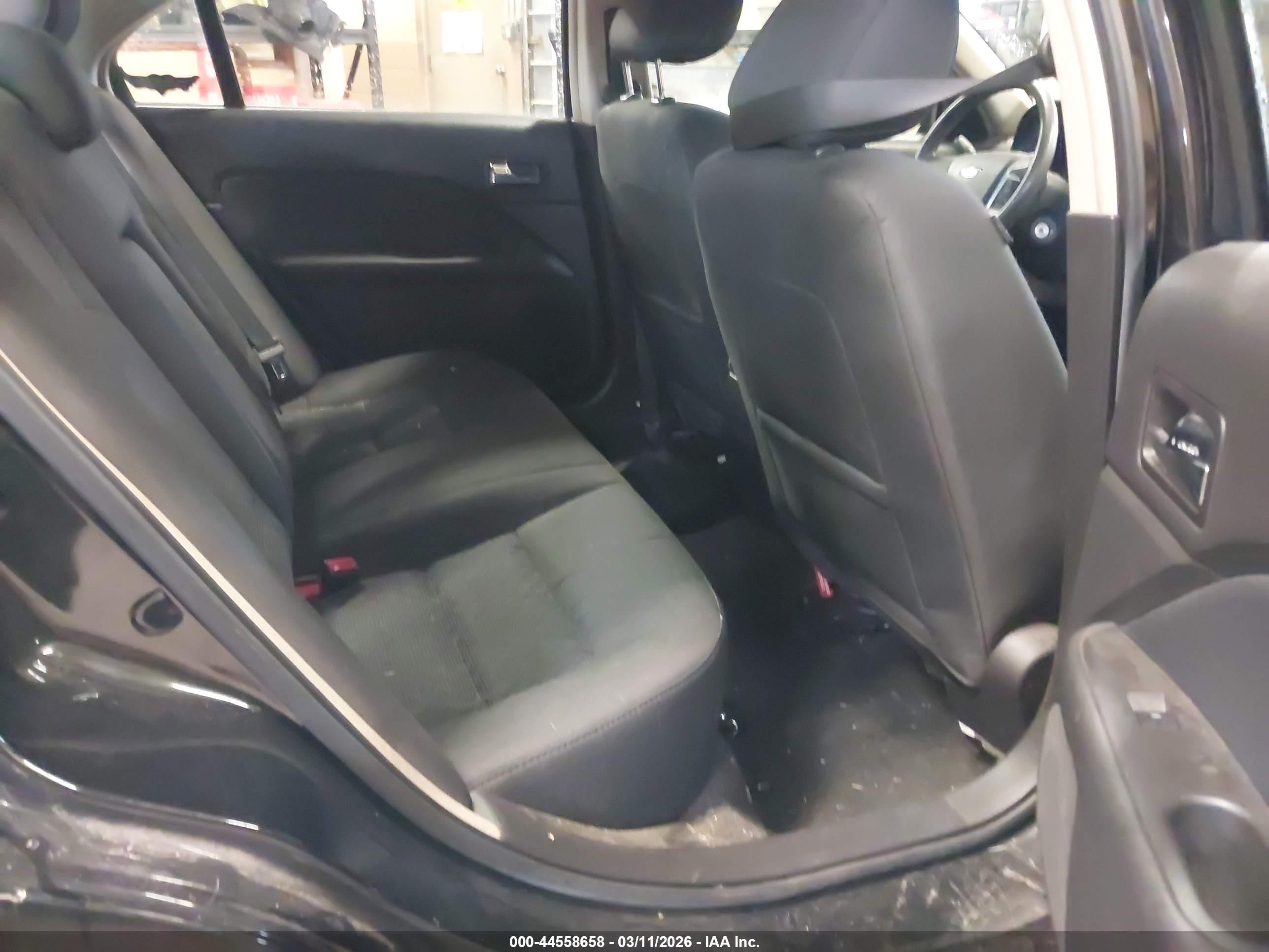 2011 Ford Fusion Se Черный vin: 3FAHP0HA7BR302518
