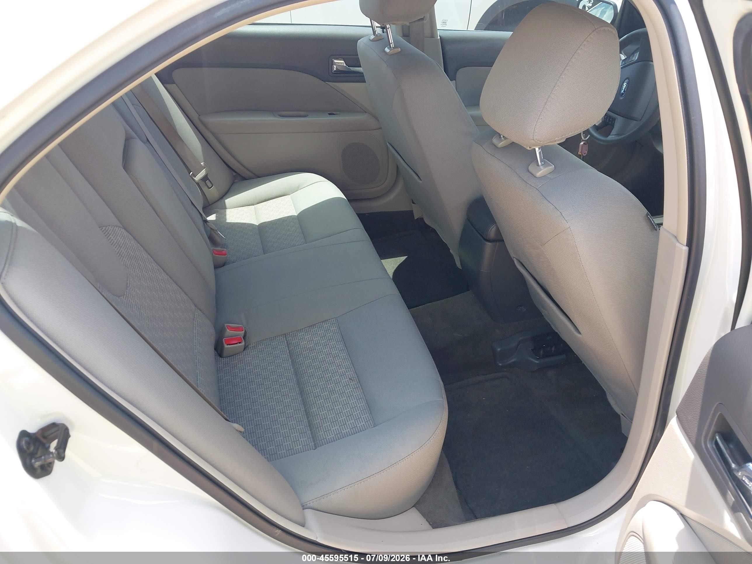 2011 Ford Fusion Se White vin: 3FAHP0HA7BR310053